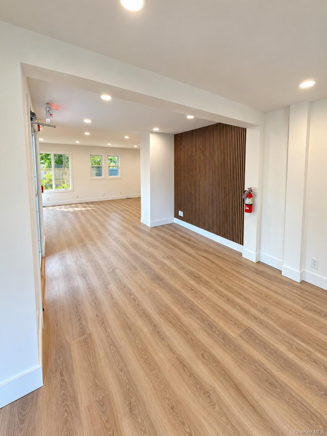 32 Office Space Chichester Avenue – For Rent