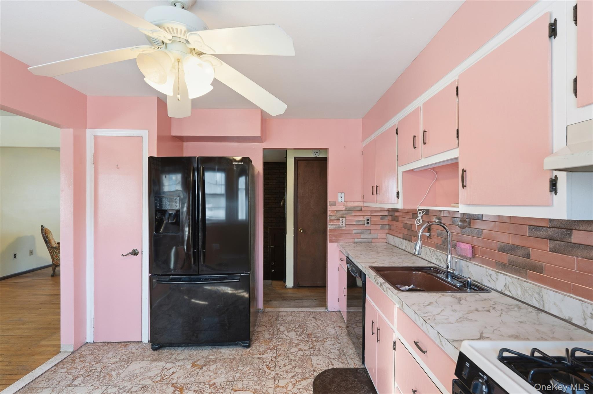 563 Union Road – For Rent photo 3