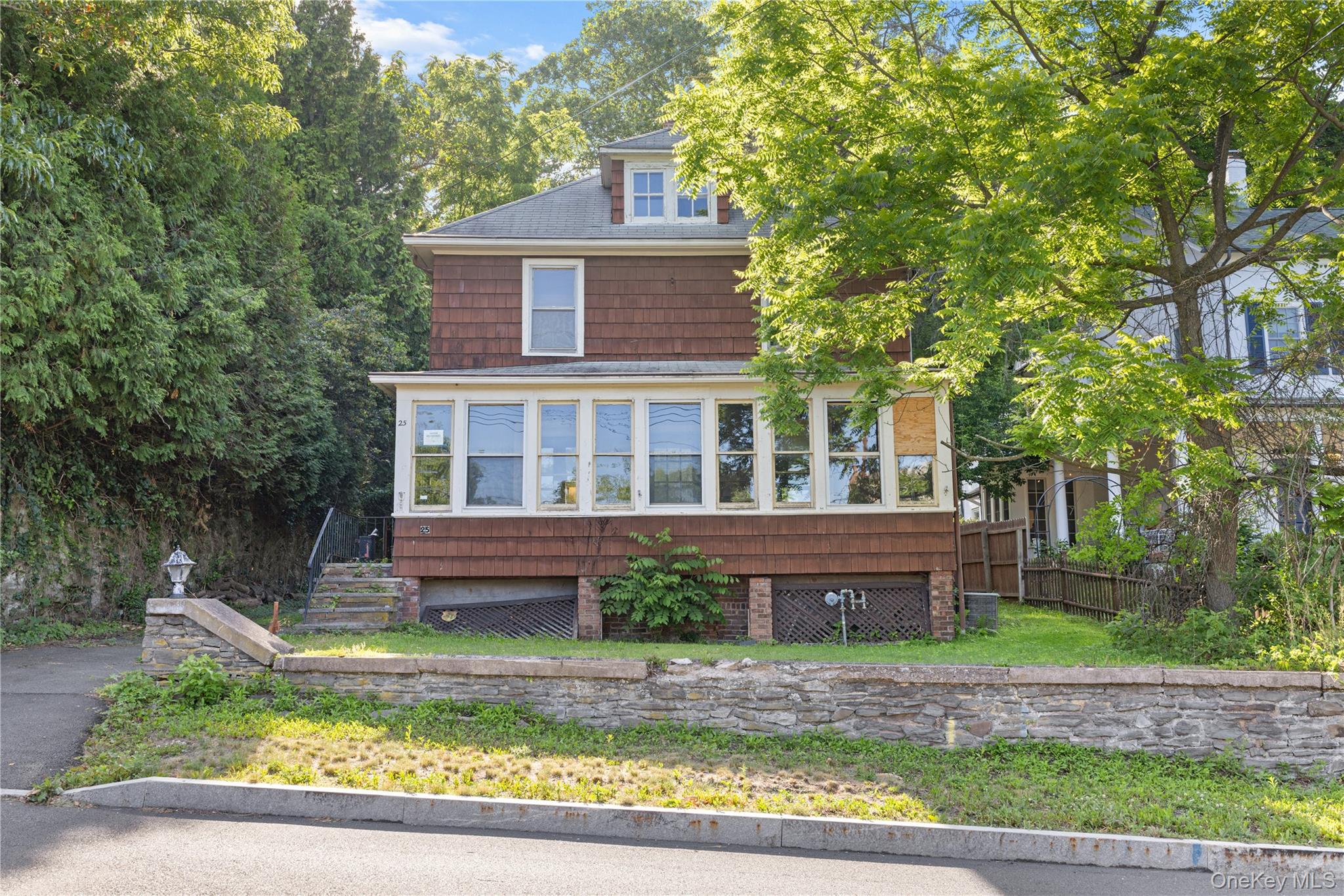 25 River Road – For Sale photo 30