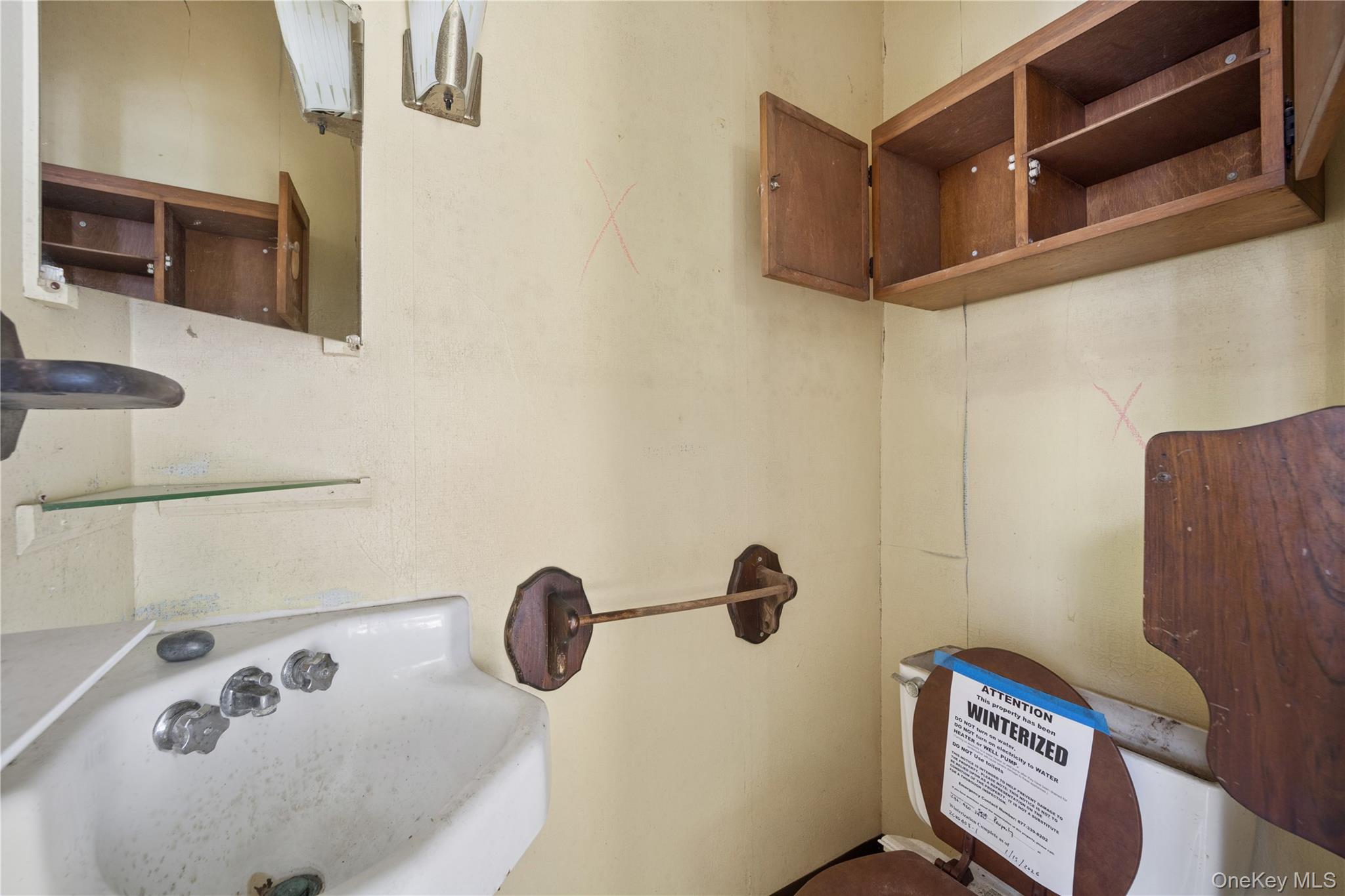 25 River Road – For Sale photo 9