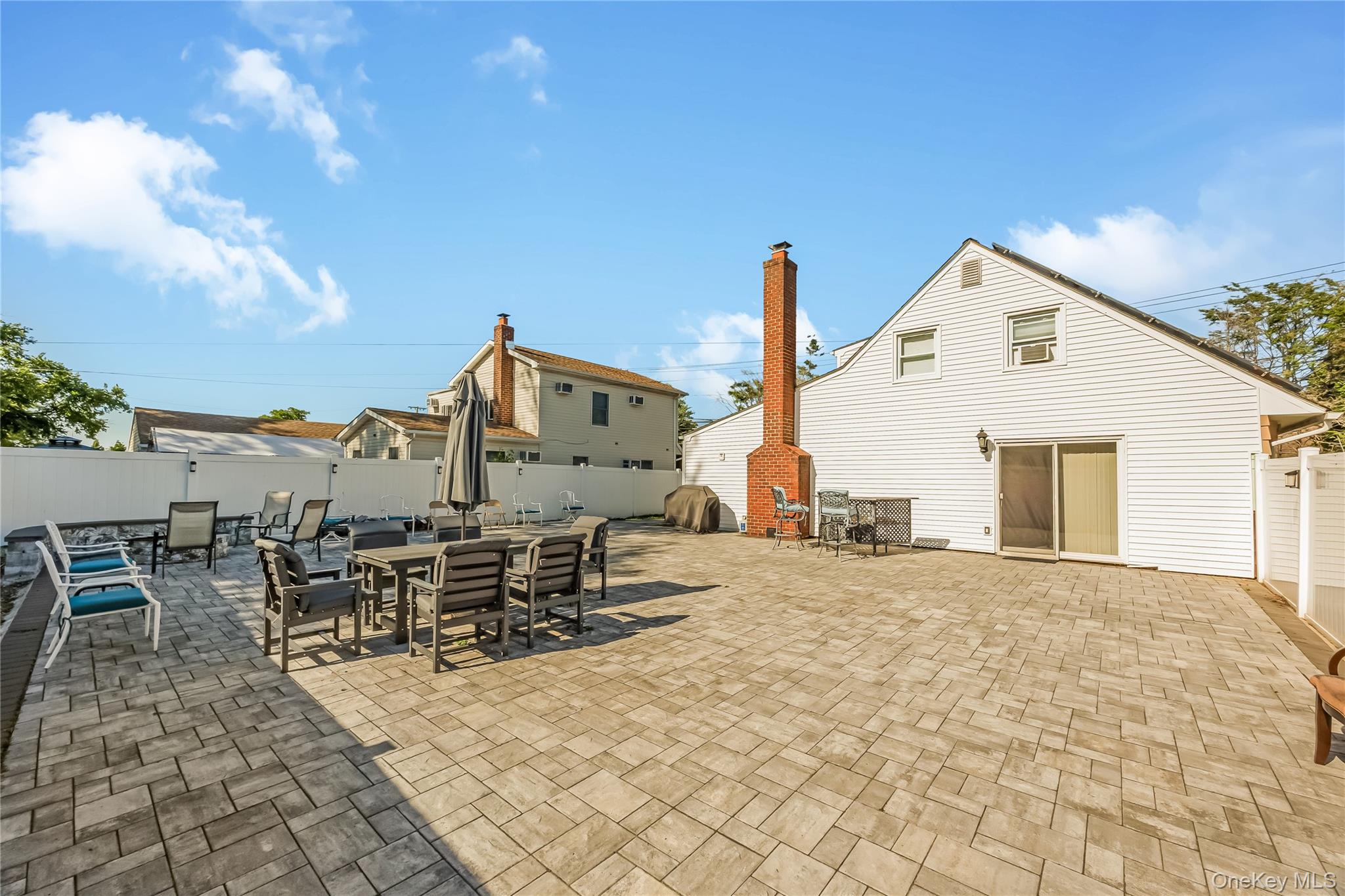65 Club Lane – For Sale photo 20