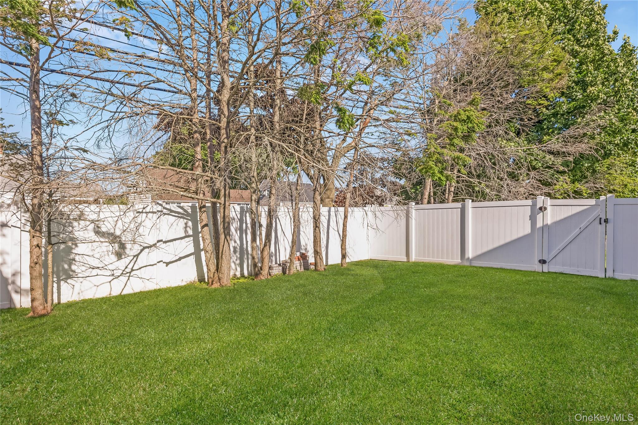65 Club Lane – For Sale photo 25