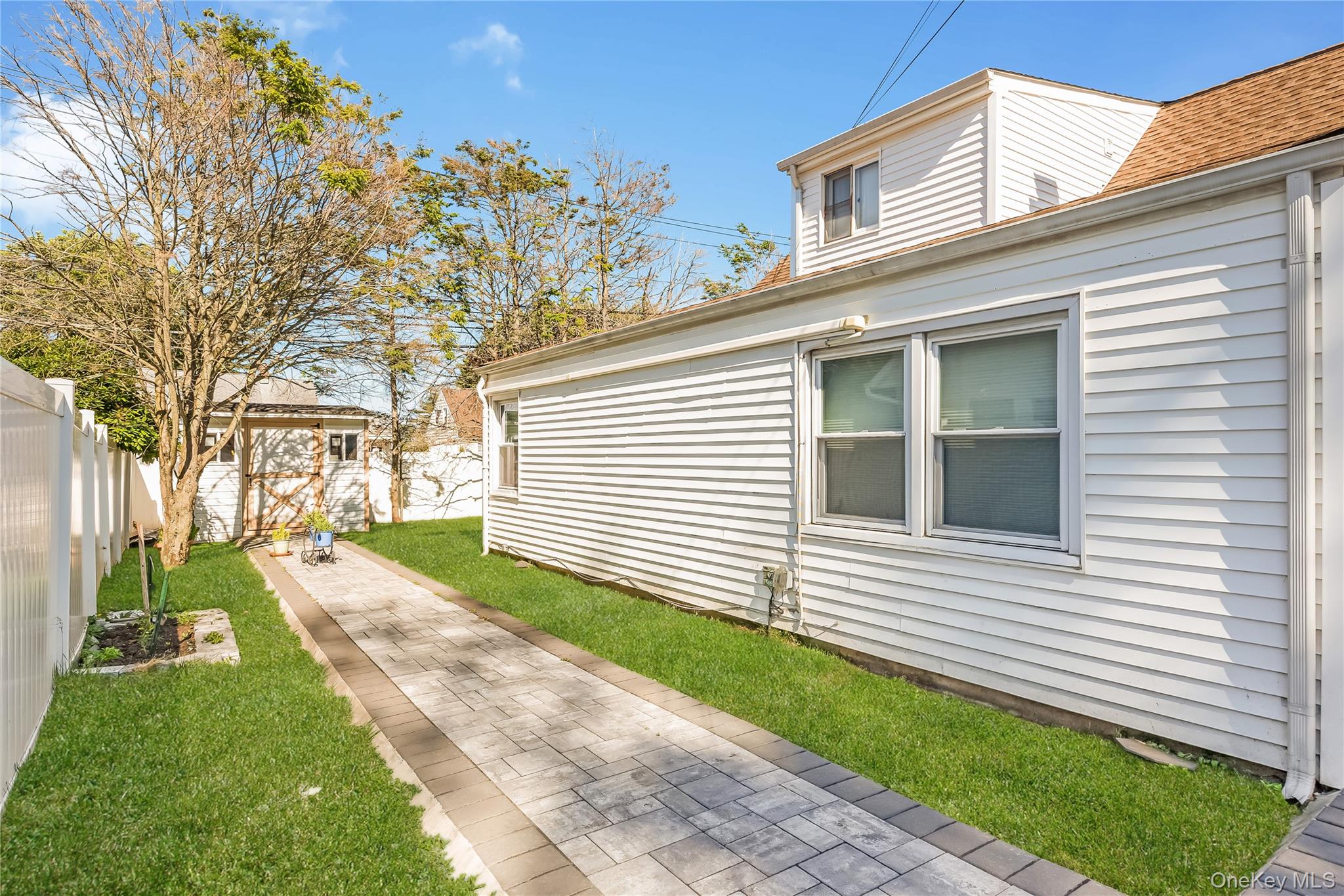 65 Club Lane – For Sale photo 23