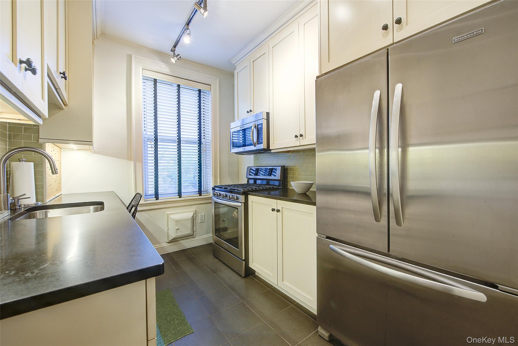 35-16 80th Street, Unit 3 photo 8