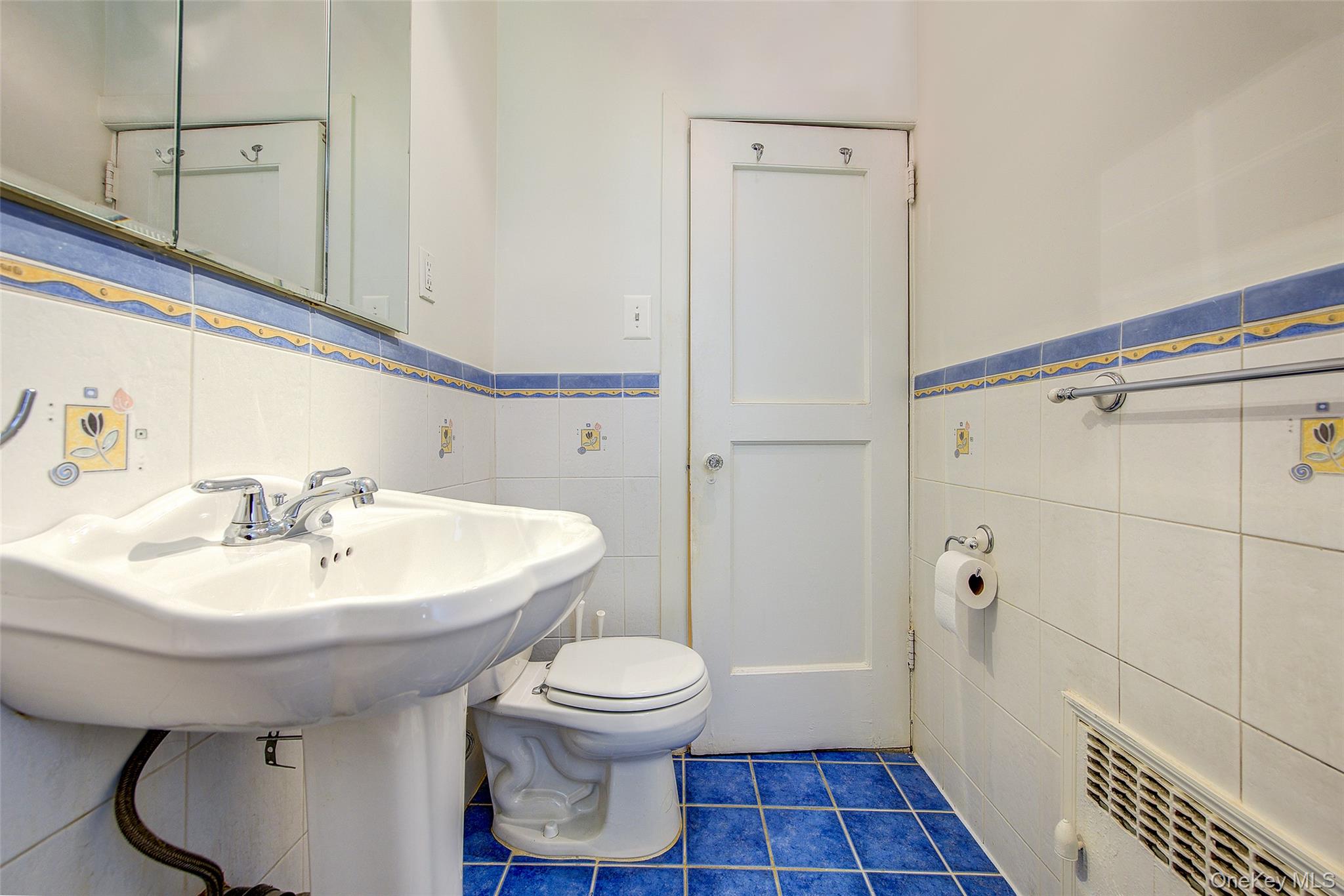 35-16 80th Street, Unit 3 photo 15