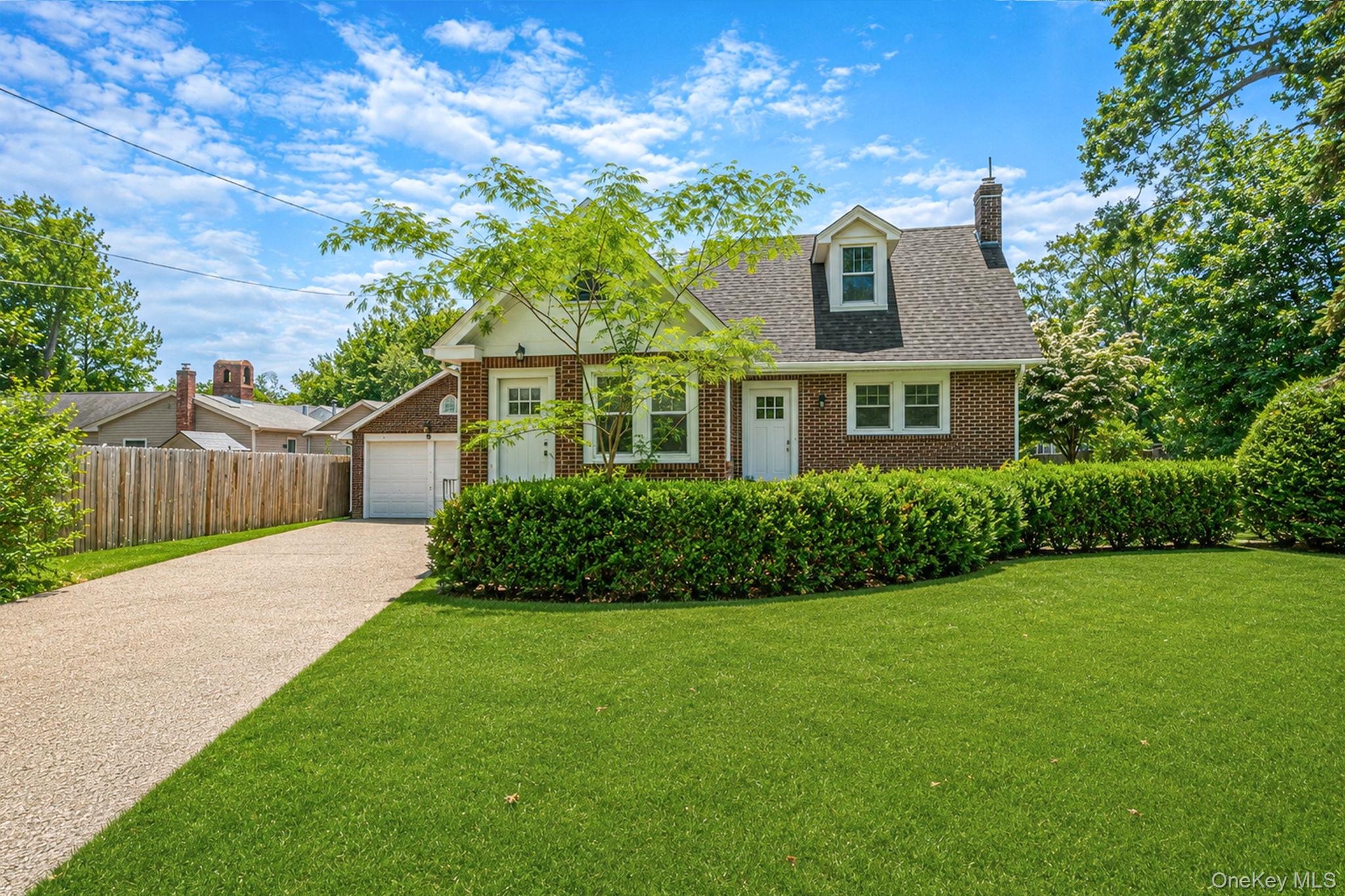 44 Elizabeth Avenue – For Sale photo 2
