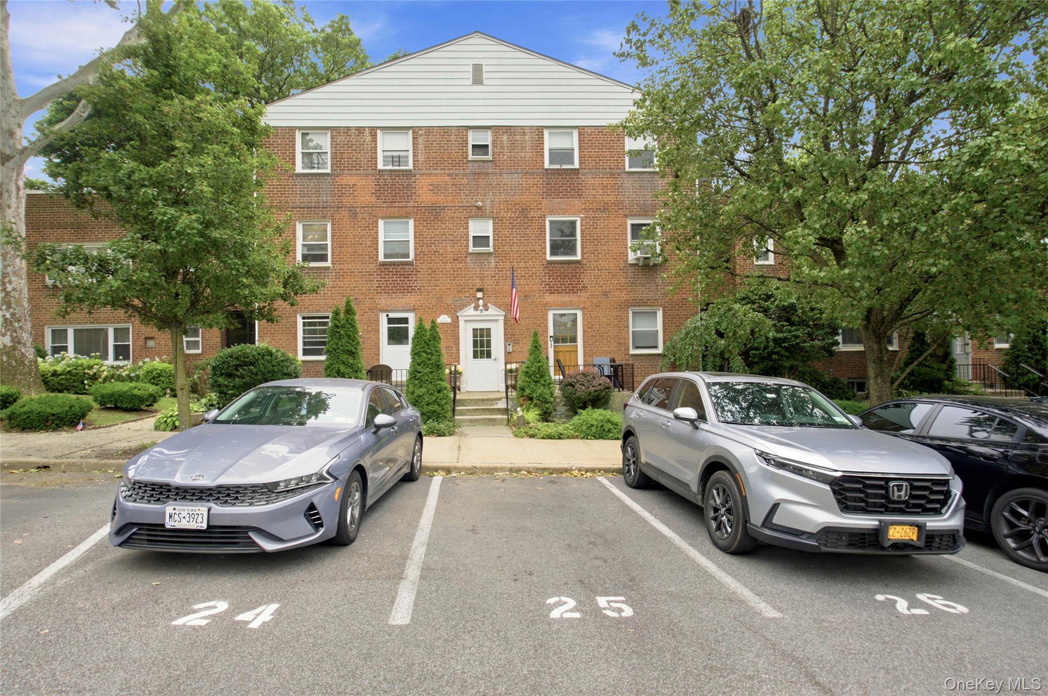 15 Leewood Circle, Unit 2L photo 11