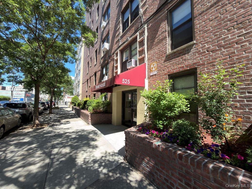 525 W 235th Street, Unit 6C photo 16