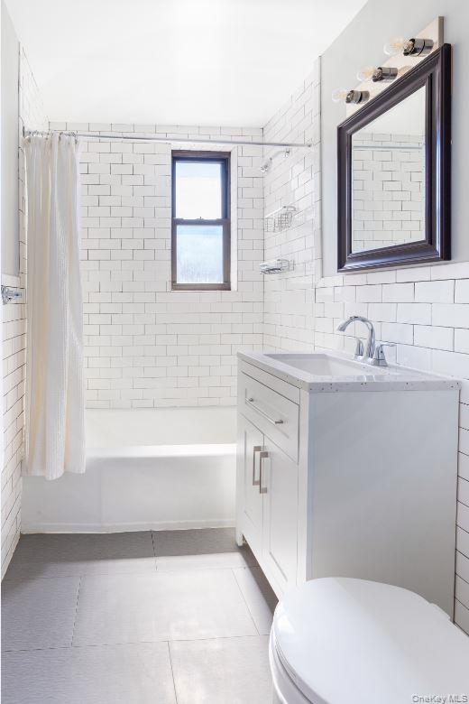 525 W 235th Street, Unit 6C photo 12