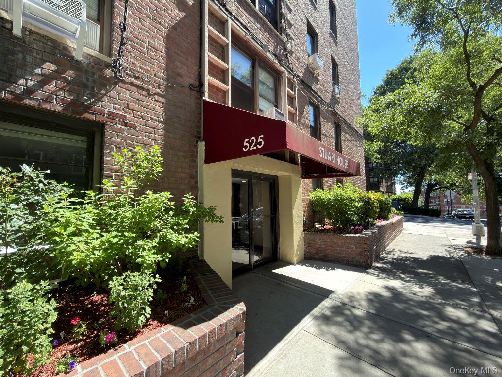 525 W 235th Street, Unit 6C photo 15