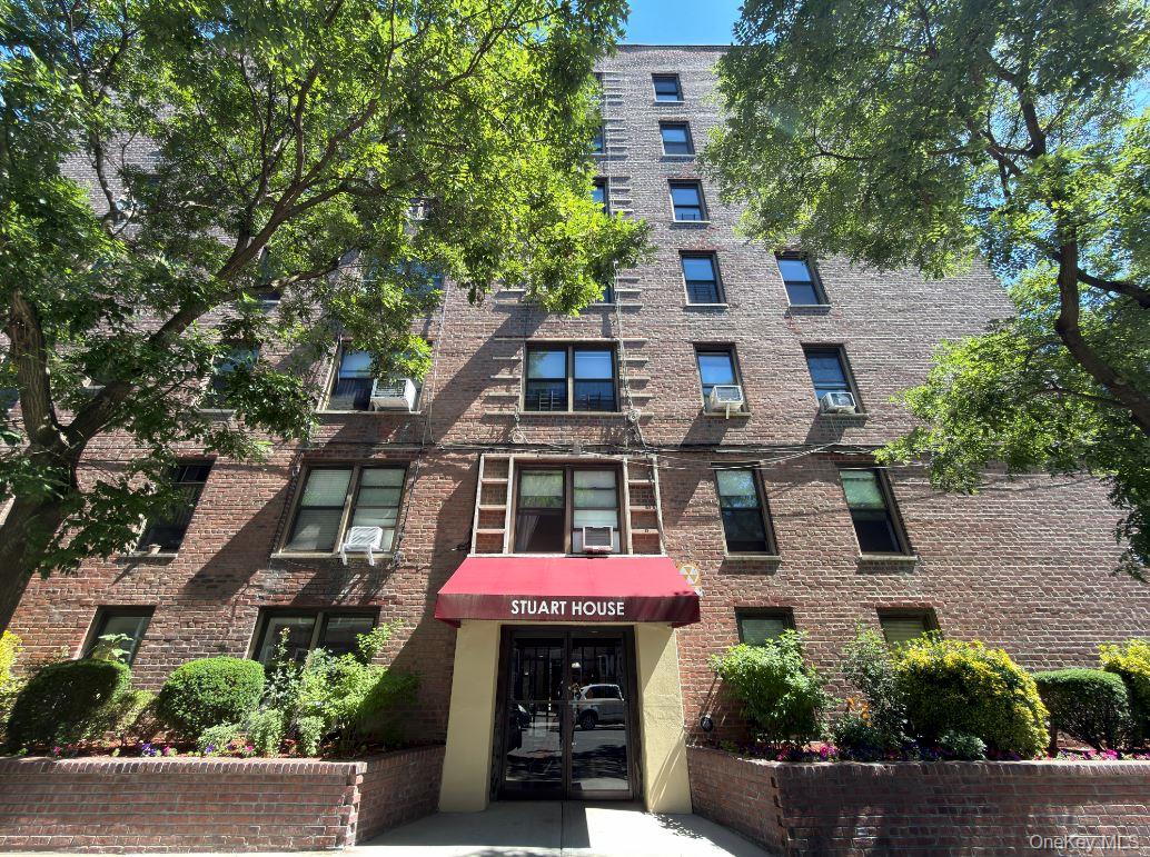 525 W 235th Street, Unit 6C