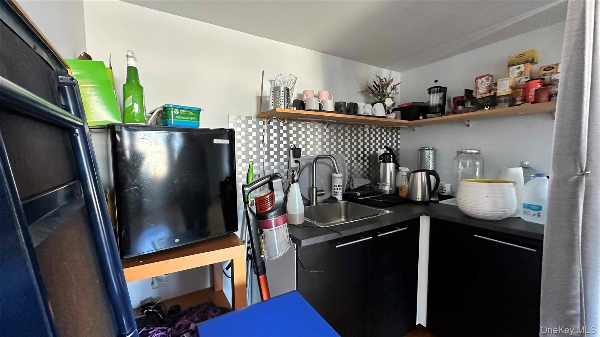 50 Brooklyn Avenue – For Rent photo 9