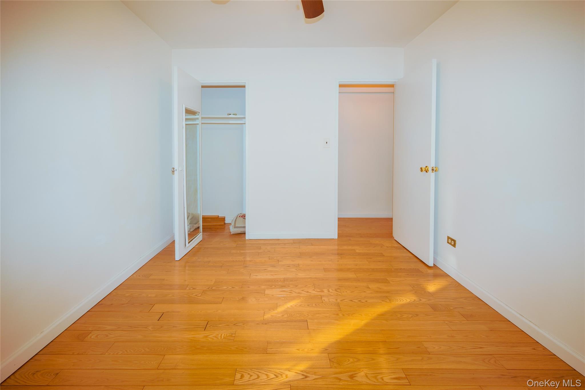 33-44 Junction Boulevard, Unit 2V photo 8