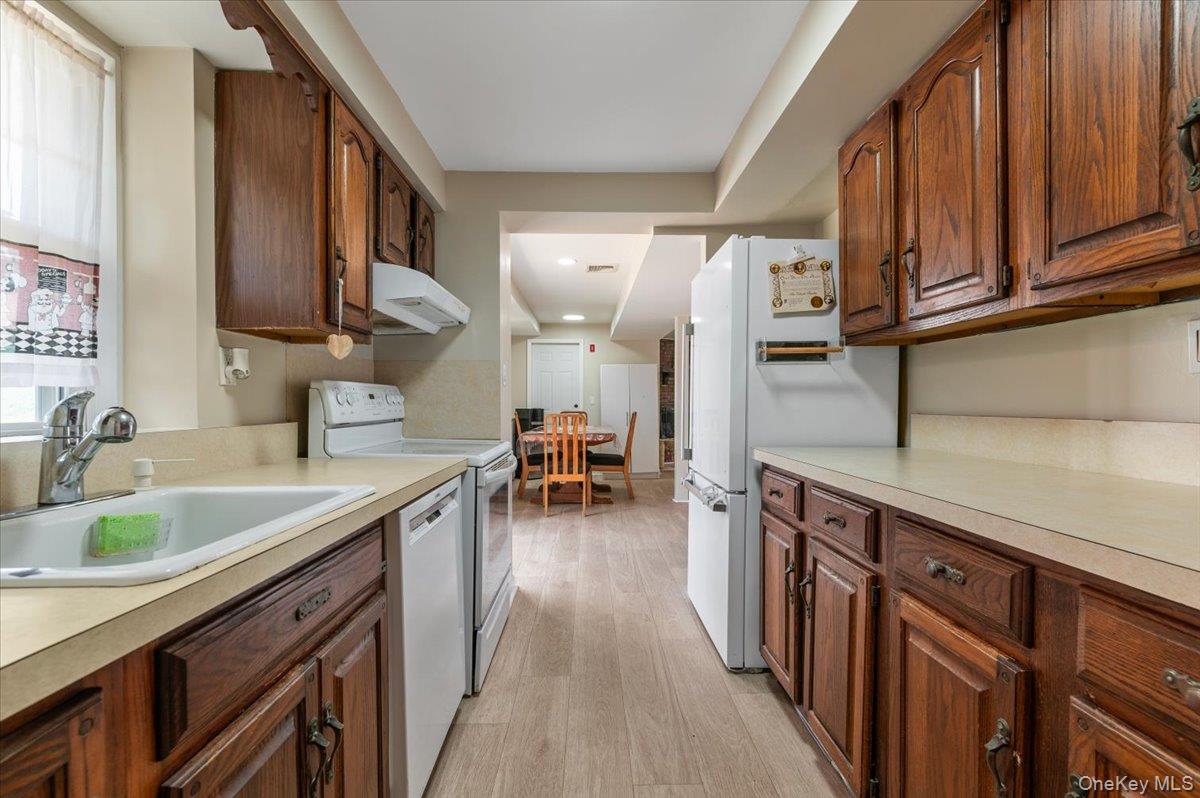 16 Taft Avenue – For Sale photo 26