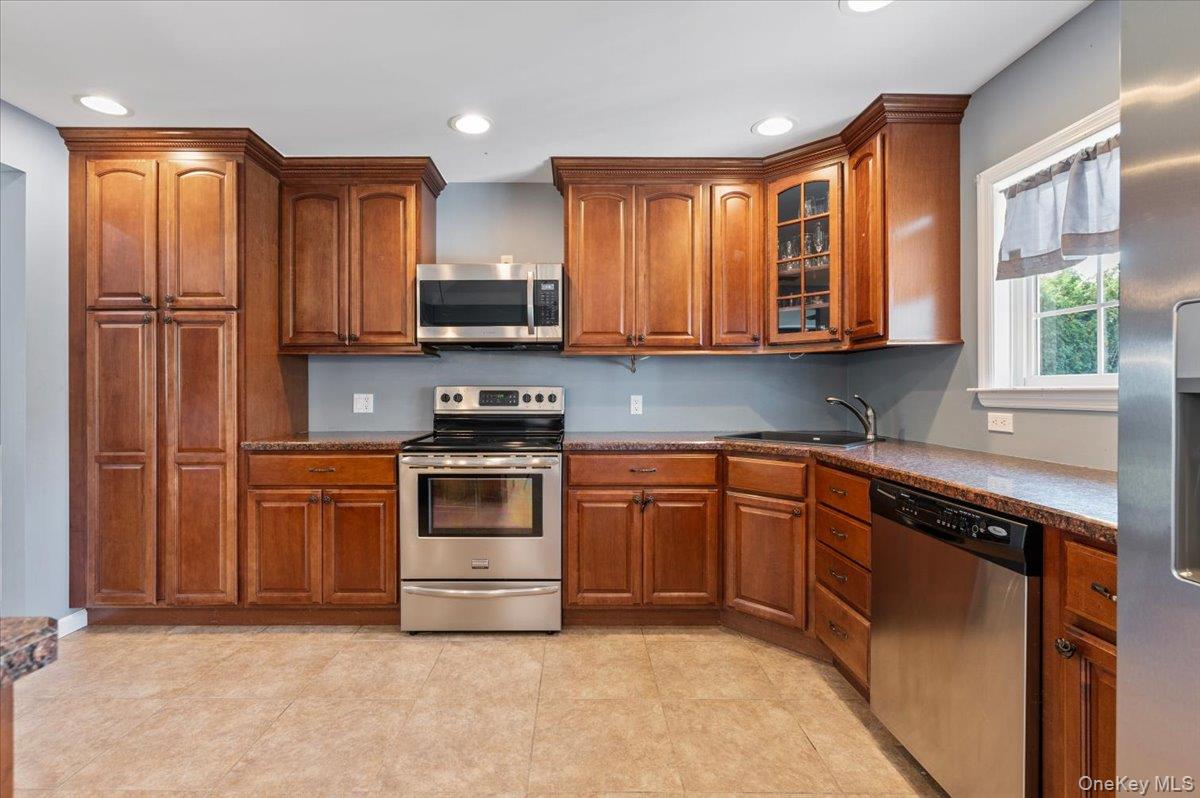 16 Taft Avenue – For Sale photo 9