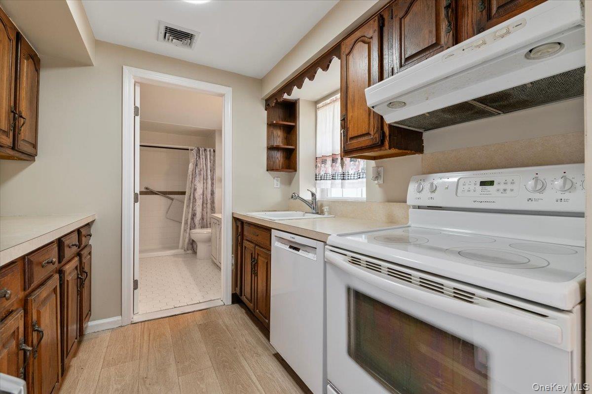 16 Taft Avenue – For Sale photo 20