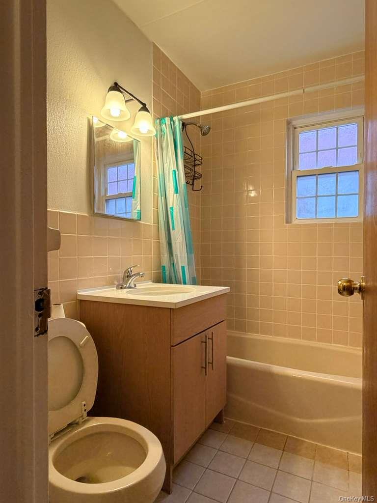 7731 166th Street – For Rent photo 9