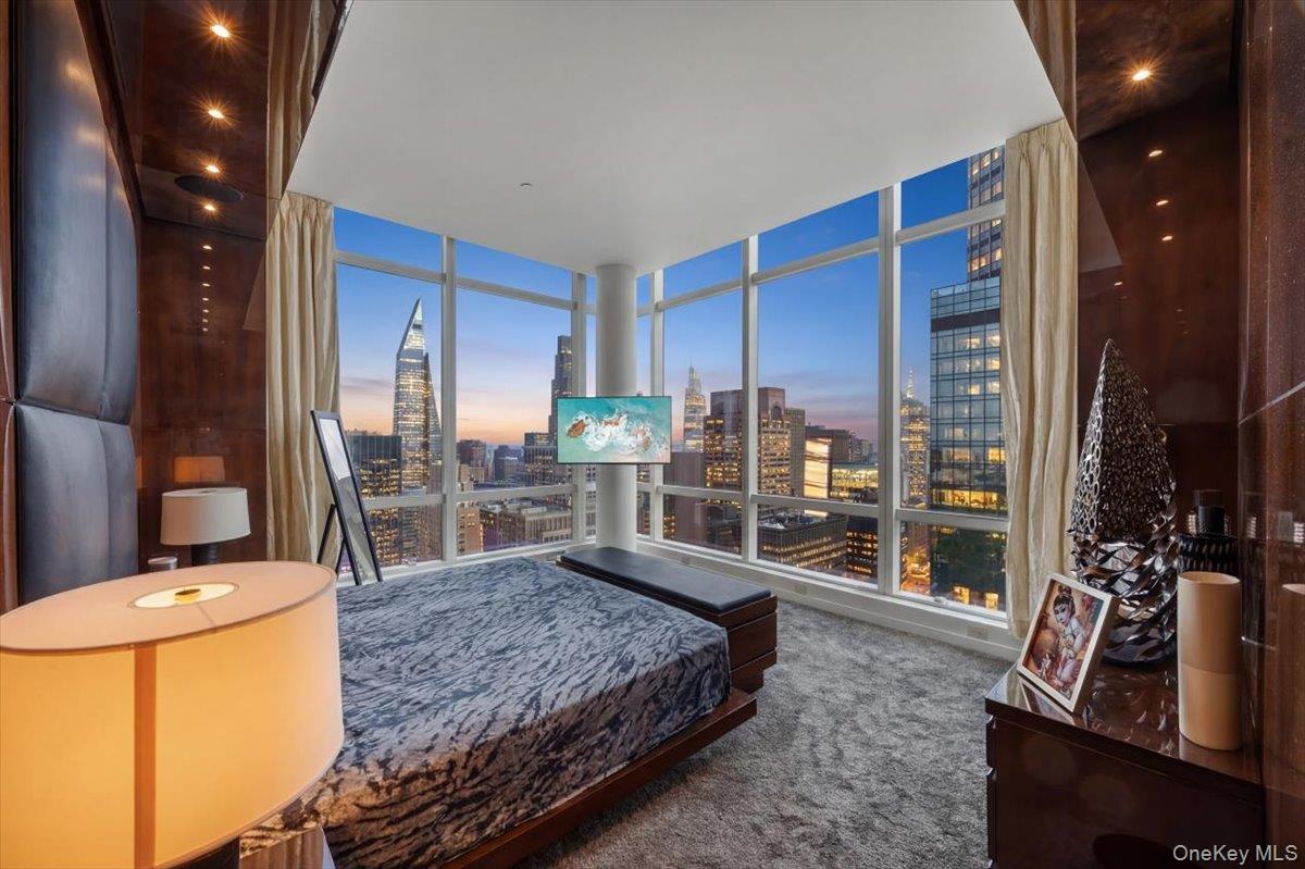 230 W 56th Street, Unit PHB photo 8