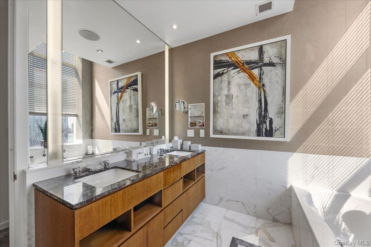 230 W 56th Street, Unit PHB photo 11