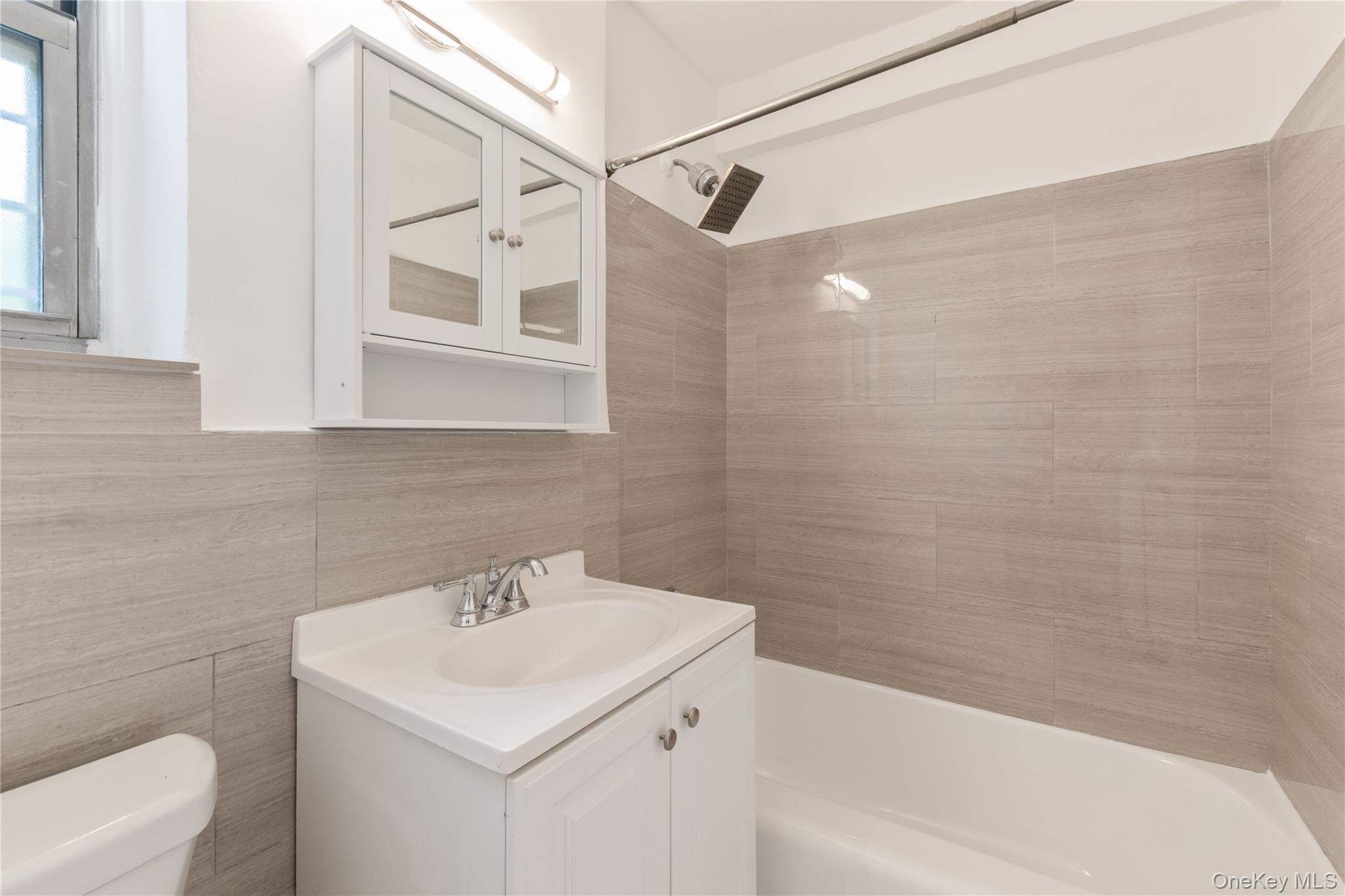 5610 Netherland Avenue, Unit 1A photo 18
