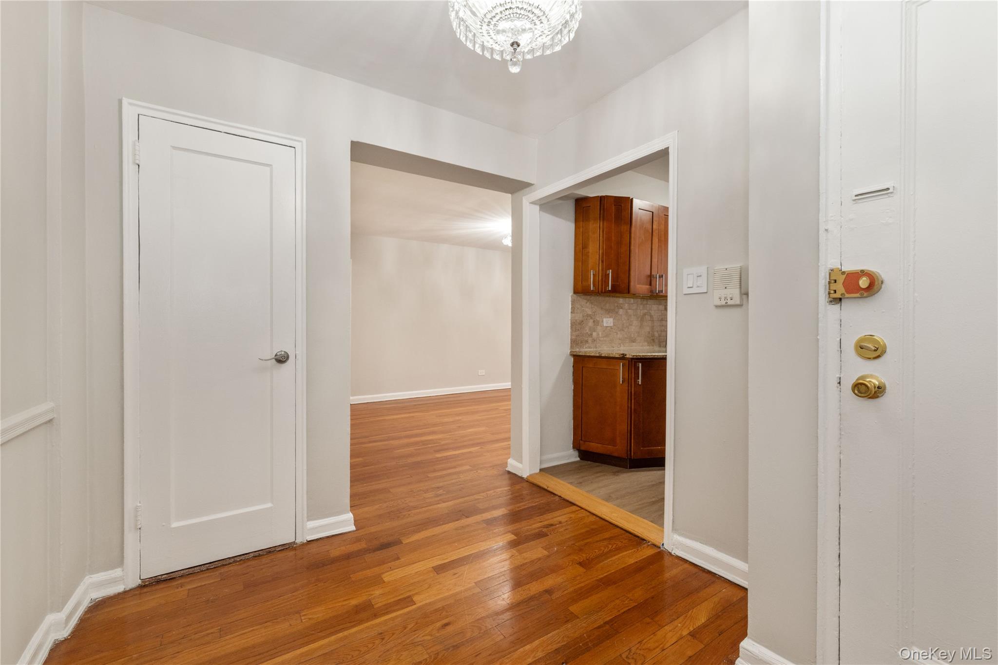 5610 Netherland Avenue, Unit 1A photo 6