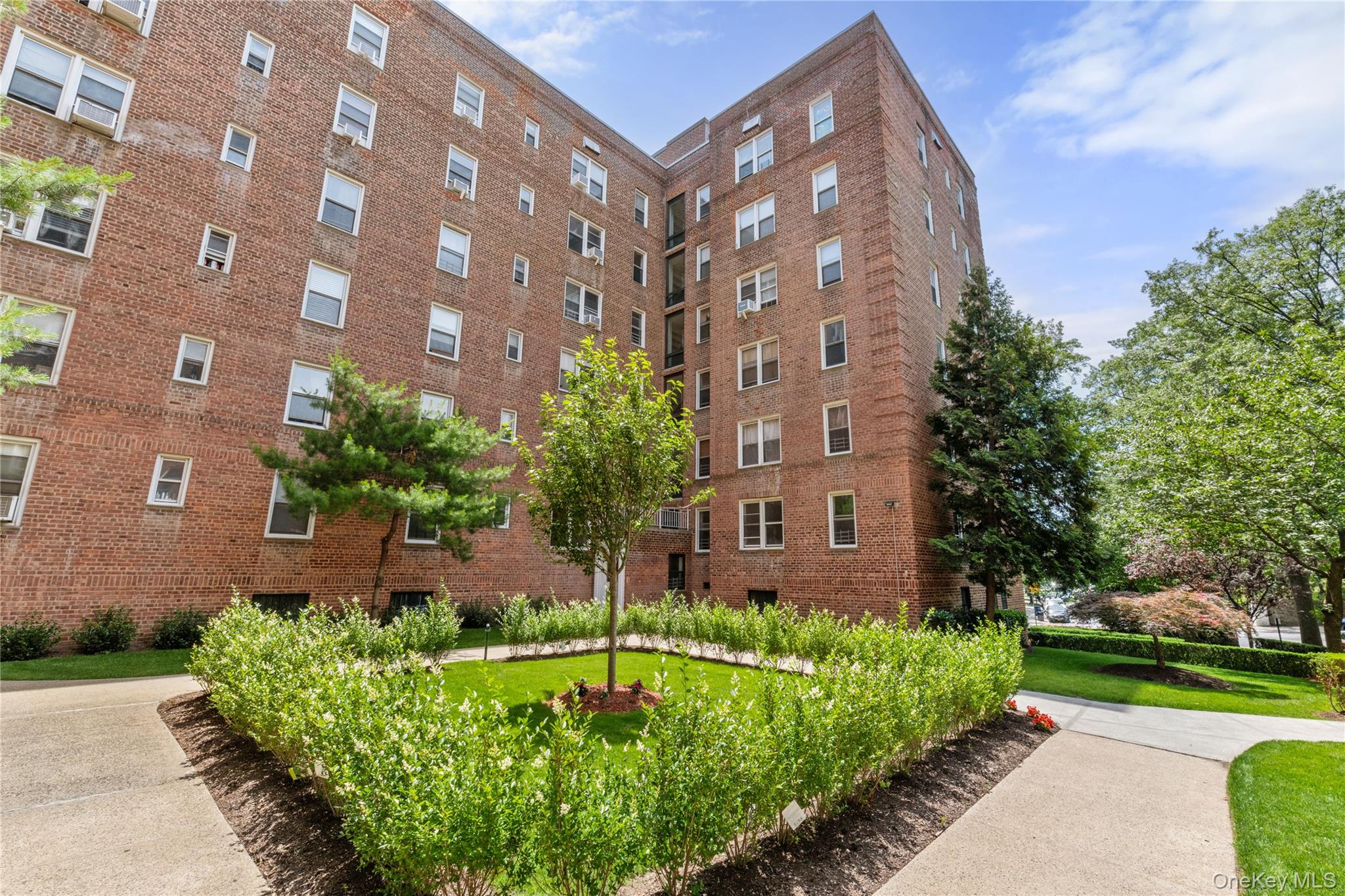 5610 Netherland Avenue, Unit 1A