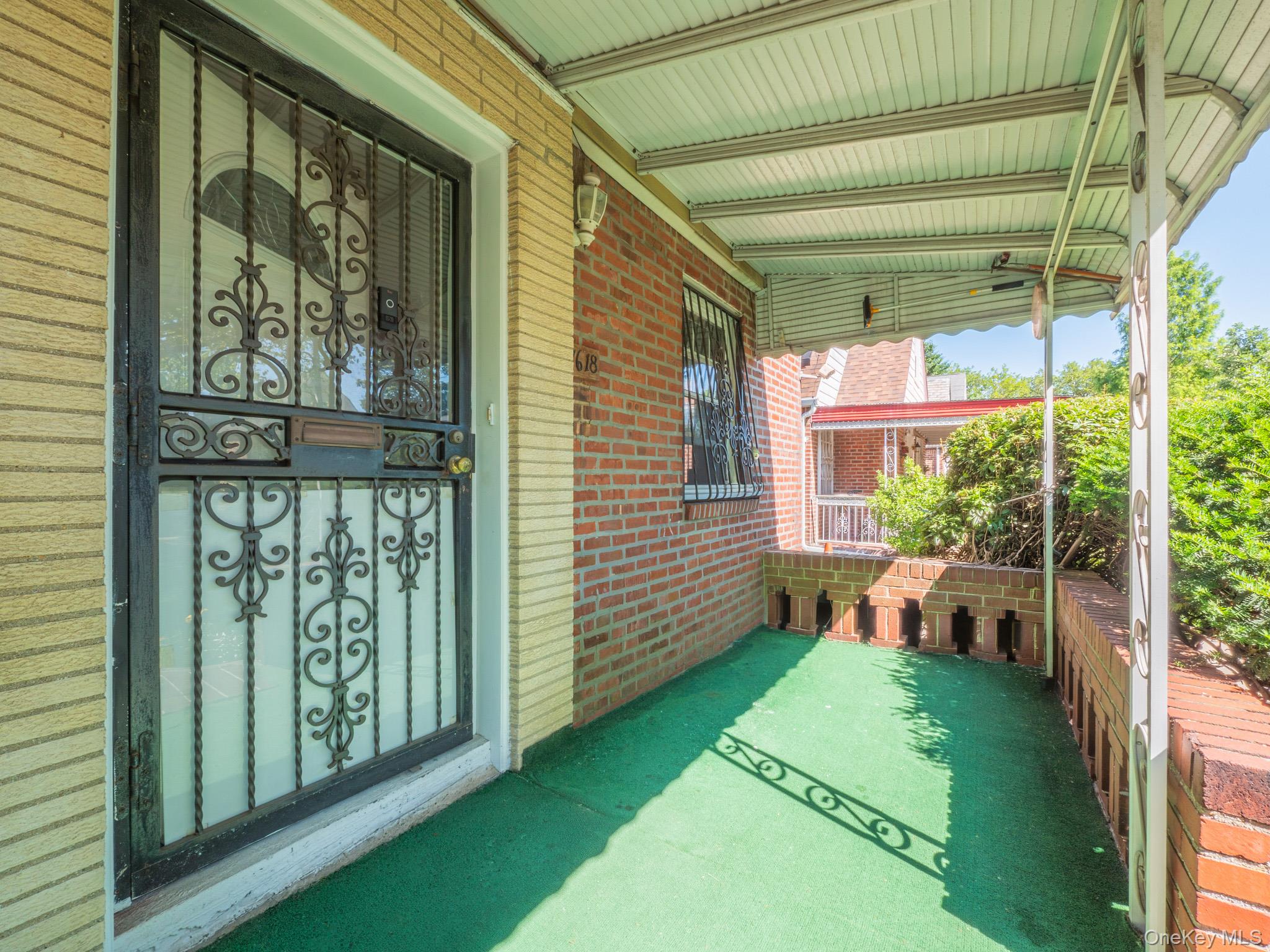 7618 172nd Street – For Sale photo 2