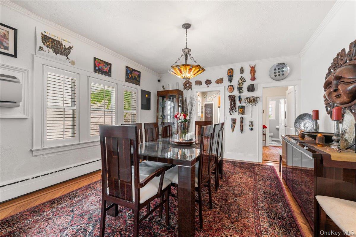 323 E Walnut Street – For Sale photo 6