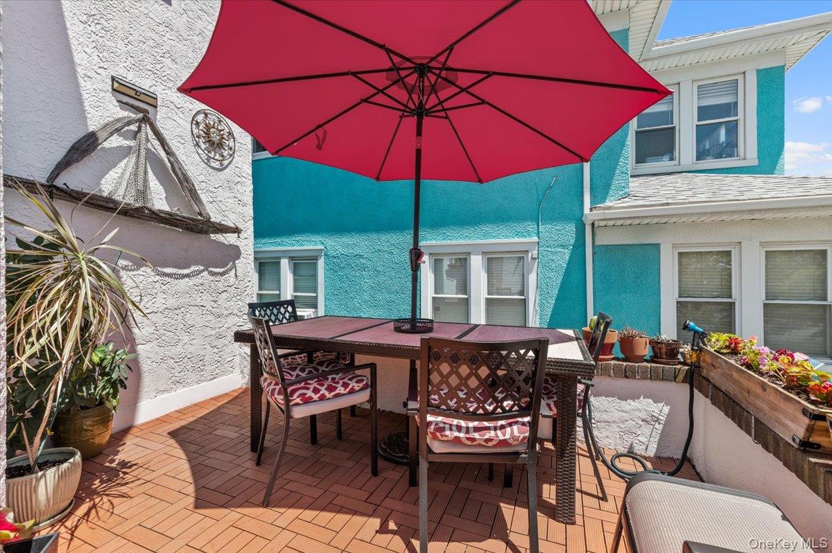 323 E Walnut Street – For Sale photo 31
