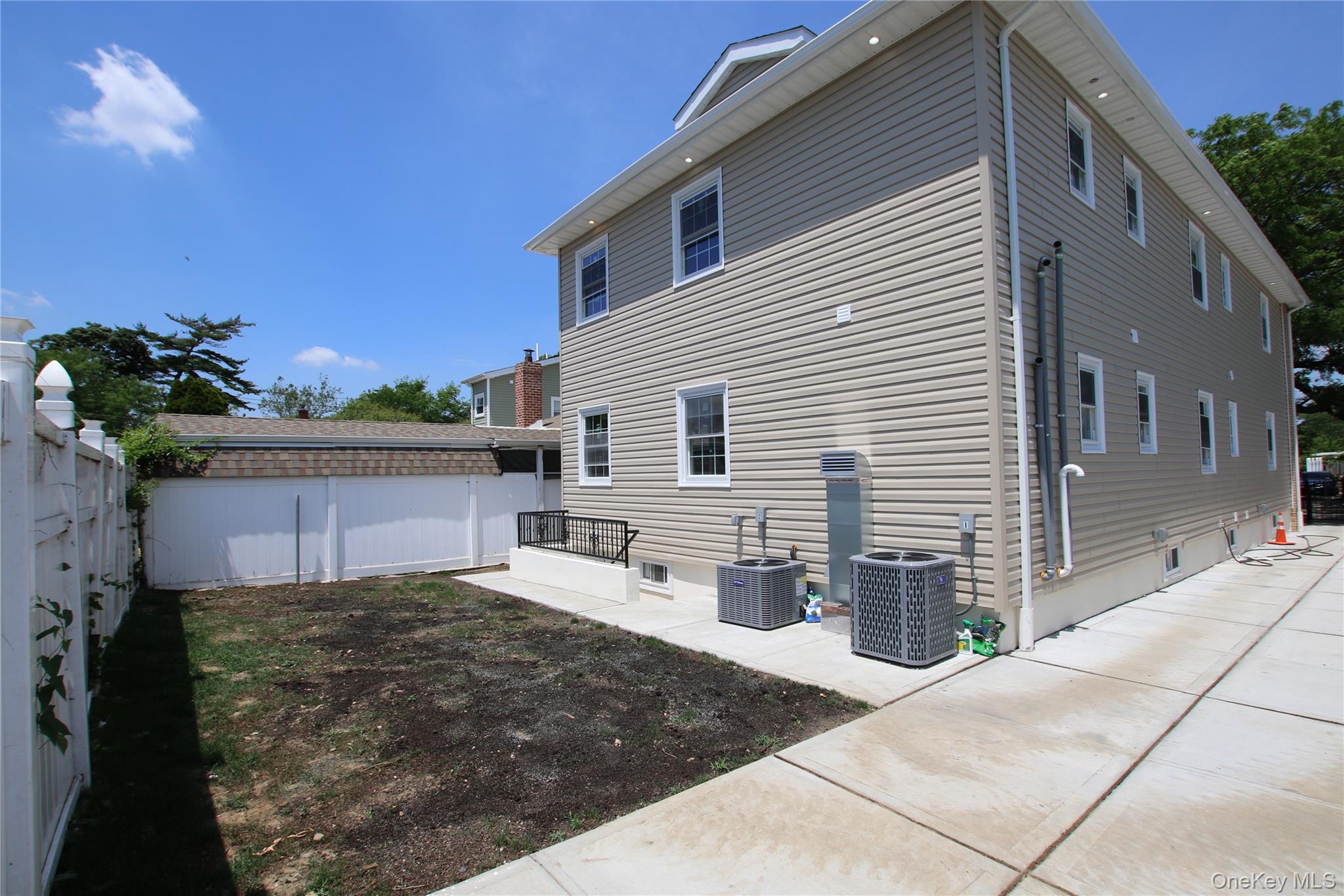 18112 145th Avenue – For Sale photo 6