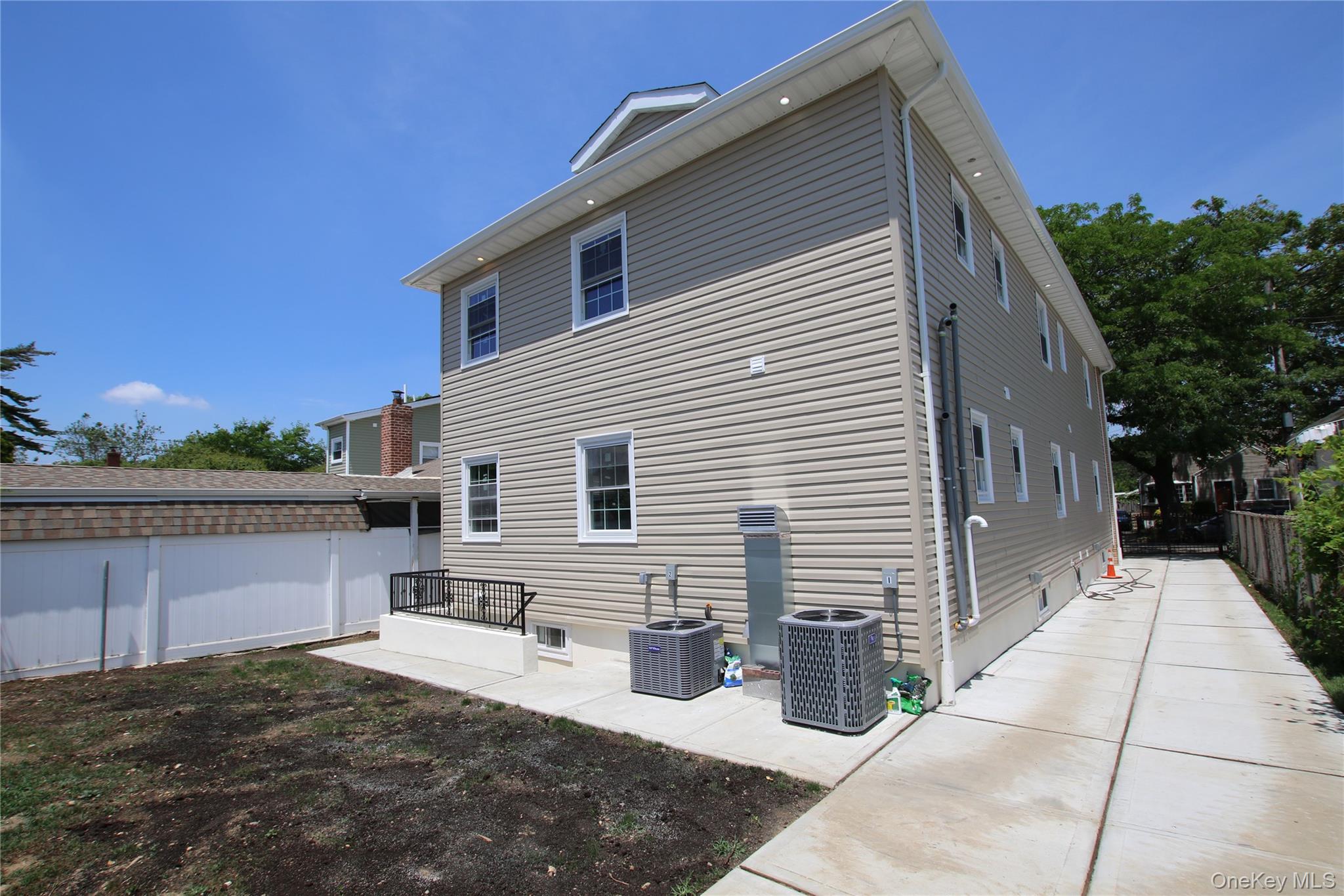 18112 145th Avenue – For Sale photo 5