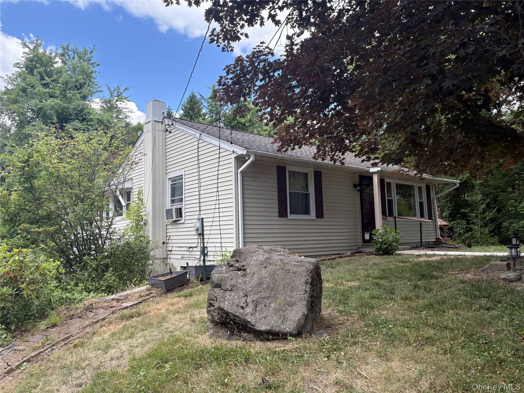 3553 Route 9G – For Sale