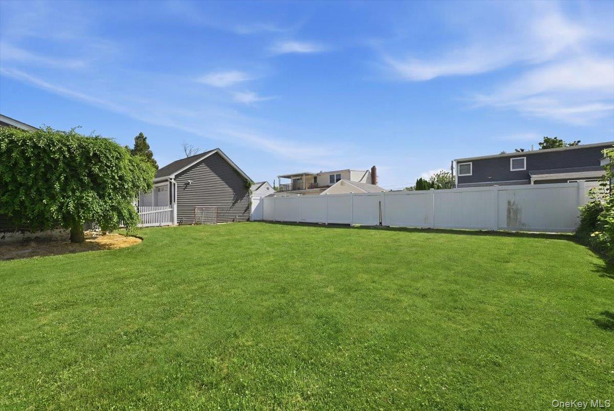 11 Moeller Street – For Sale photo 23