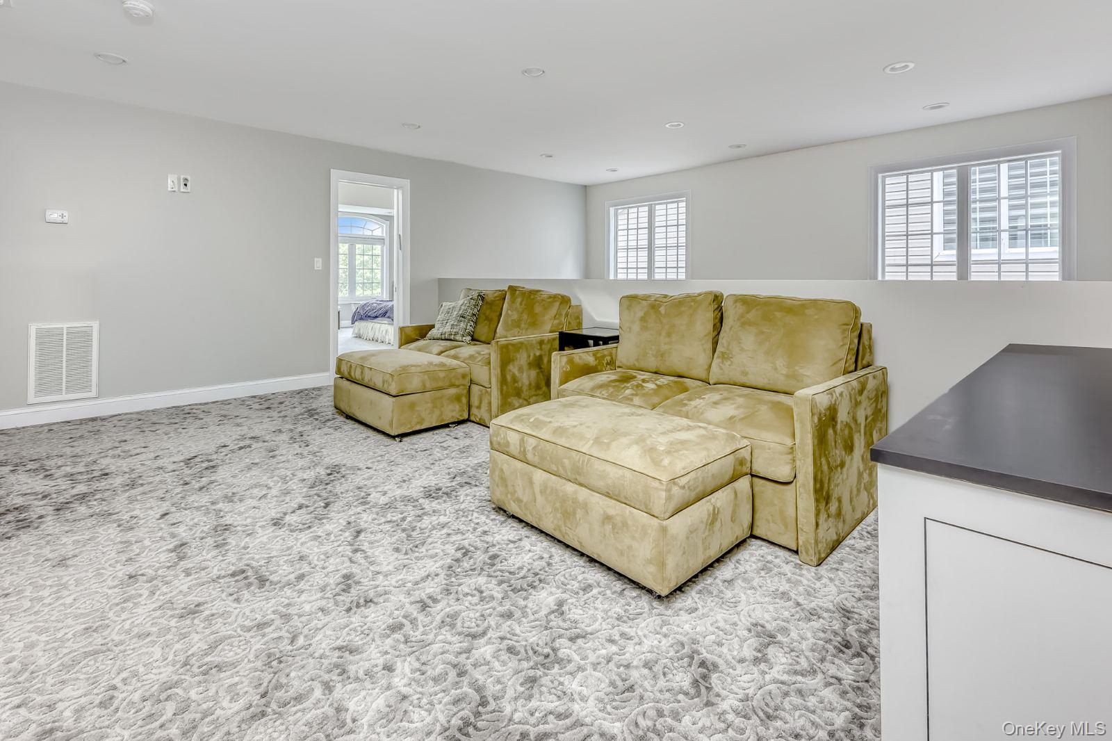 38 Westminster Way – For Sale photo 3