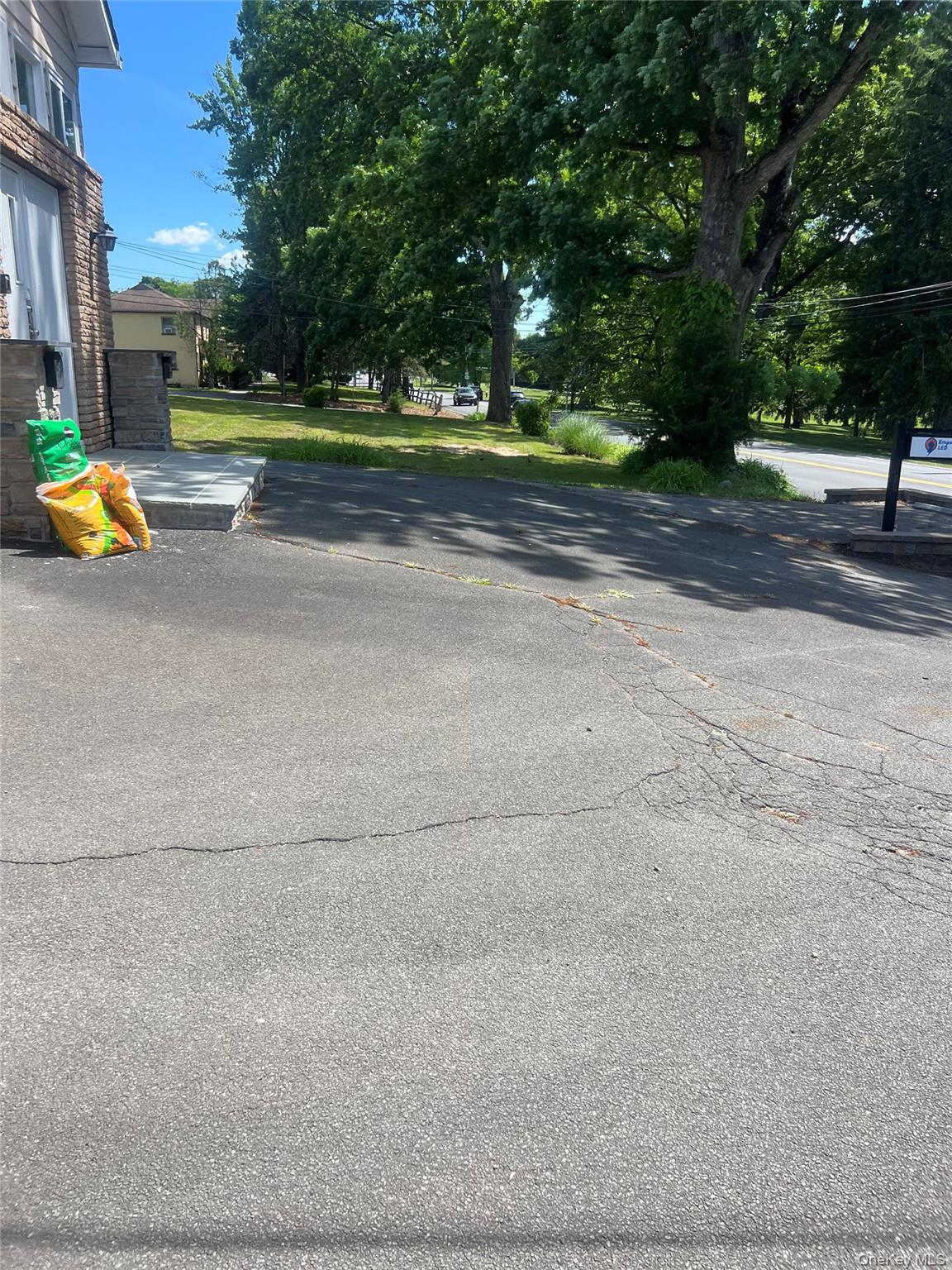 494 N Middletown Road – For Rent photo 32