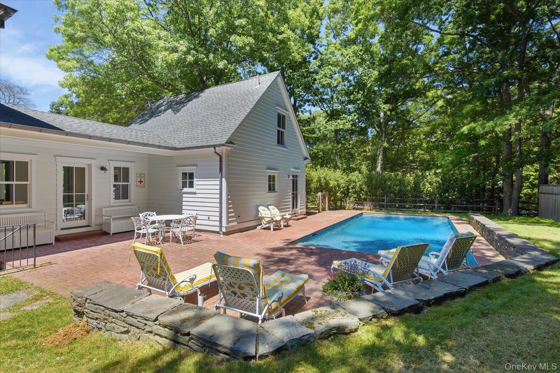 43 Gardiners Bay Drive – For Sale photo 17
