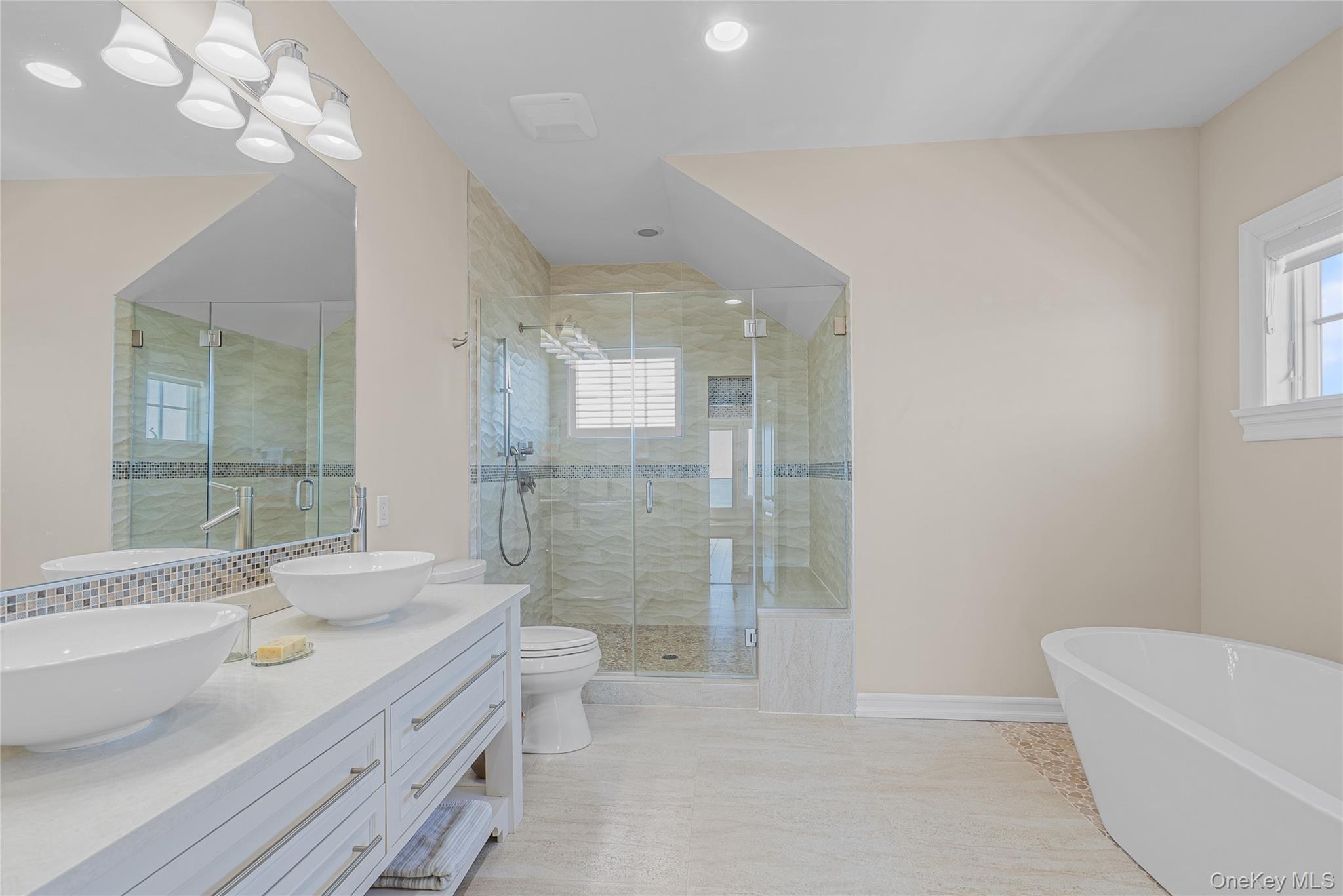 21 Shinnecock Road – For Sale photo 16