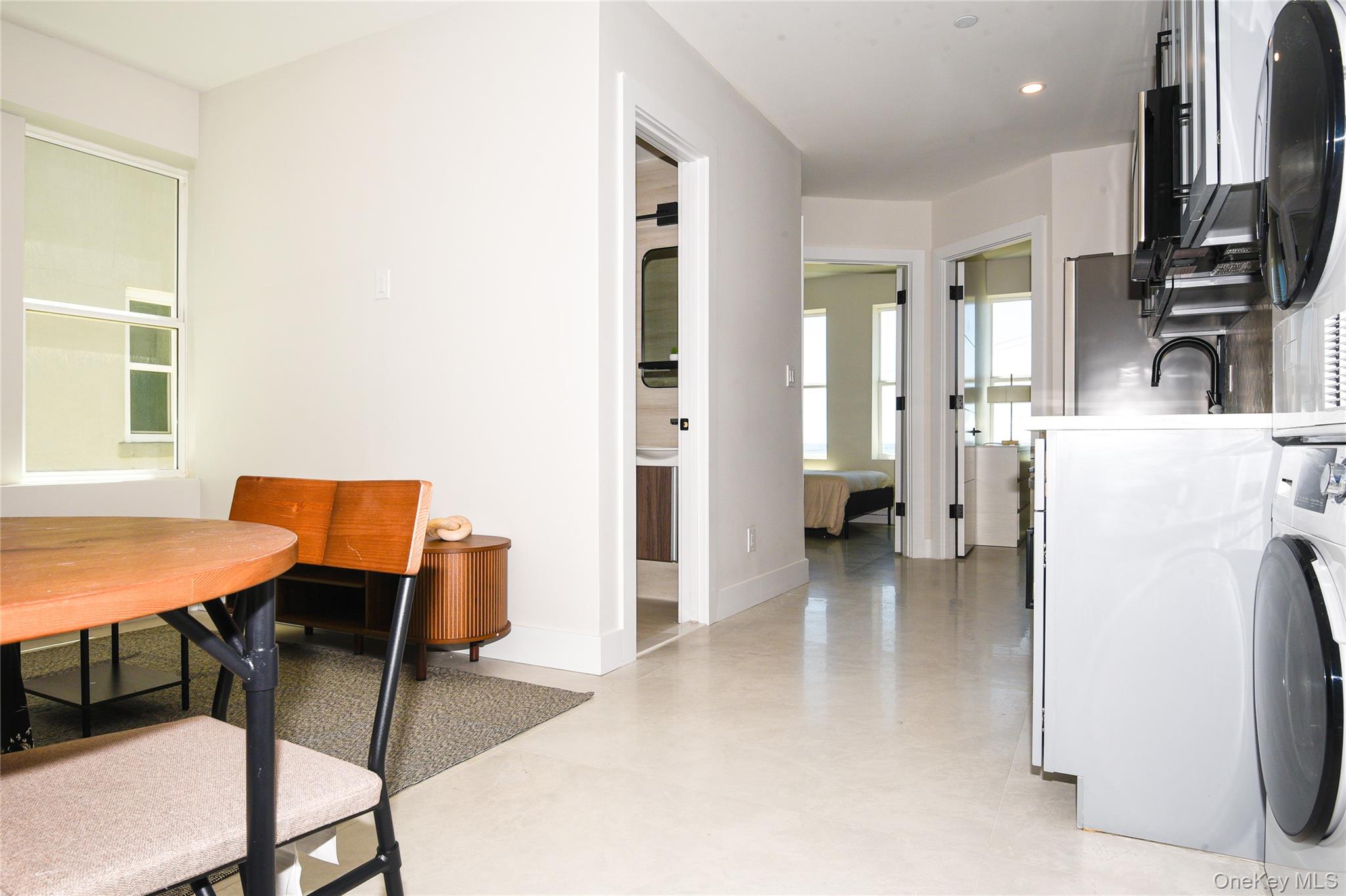 315 W Broadway, Unit 2H photo 19
