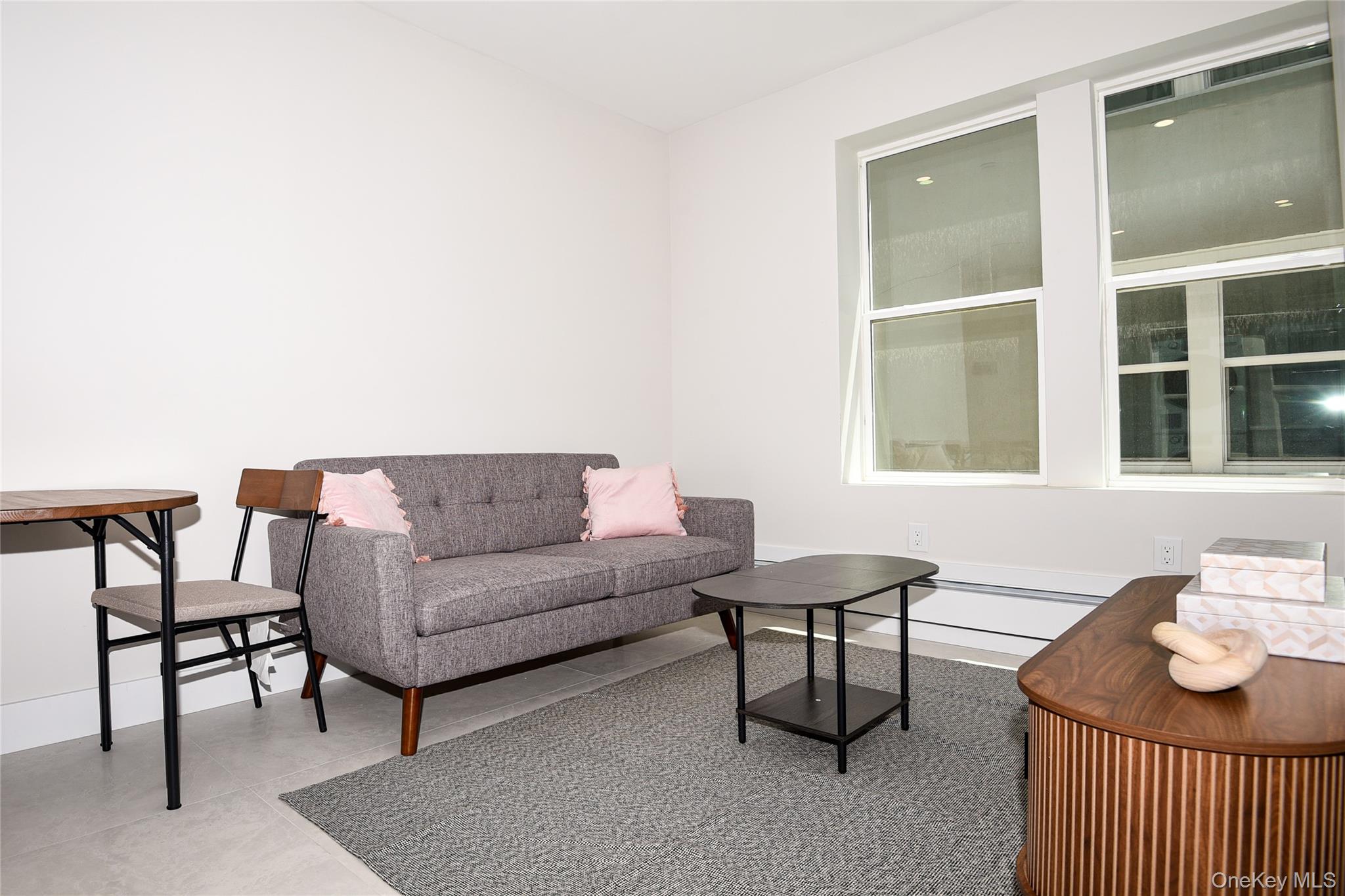 315 W Broadway, Unit 2H photo 12