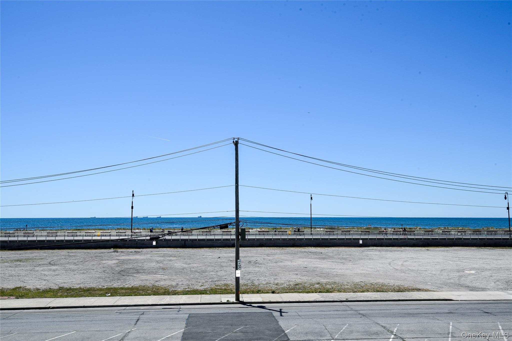 315 W Broadway, Unit 2H photo 22