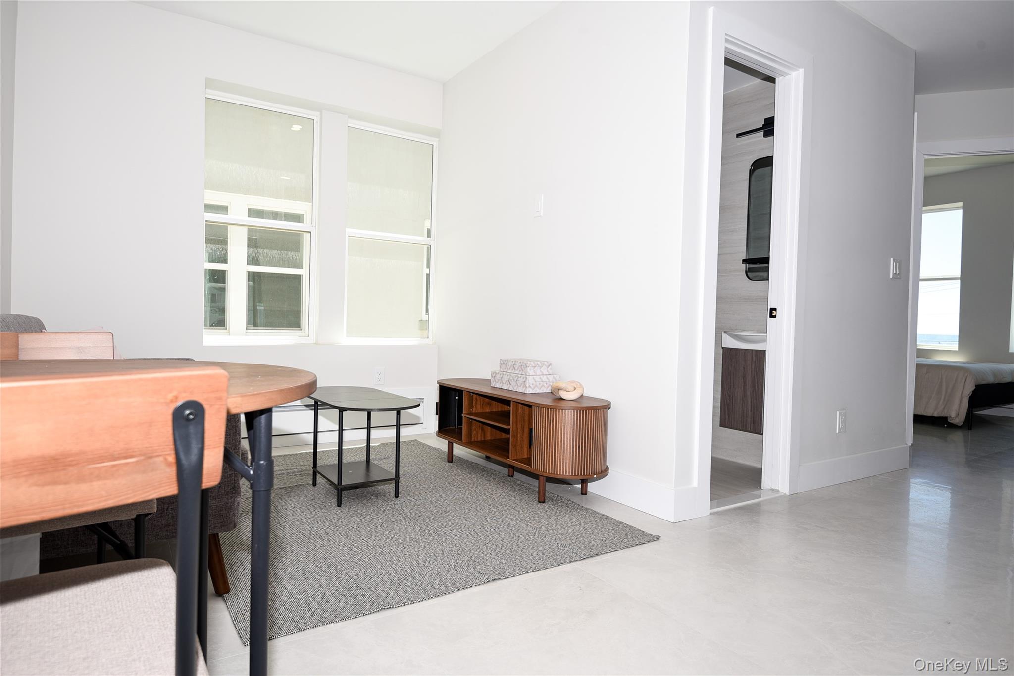 315 W Broadway, Unit 2H photo 11