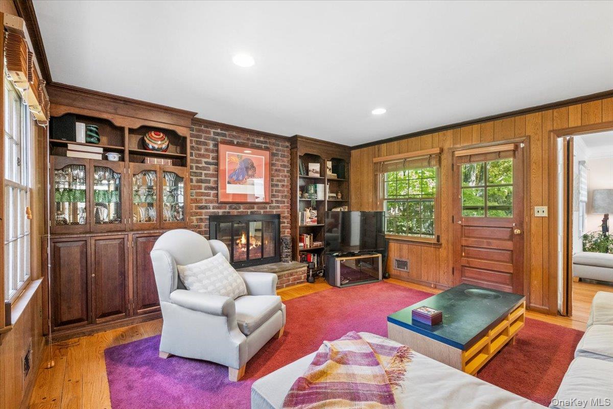 20 Old Farm Lane – For Sale photo 22