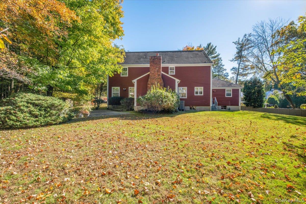 20 Old Farm Lane – For Sale photo 6
