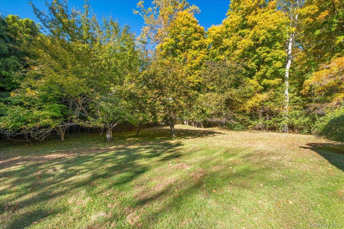 20 Old Farm Lane – For Sale photo 10