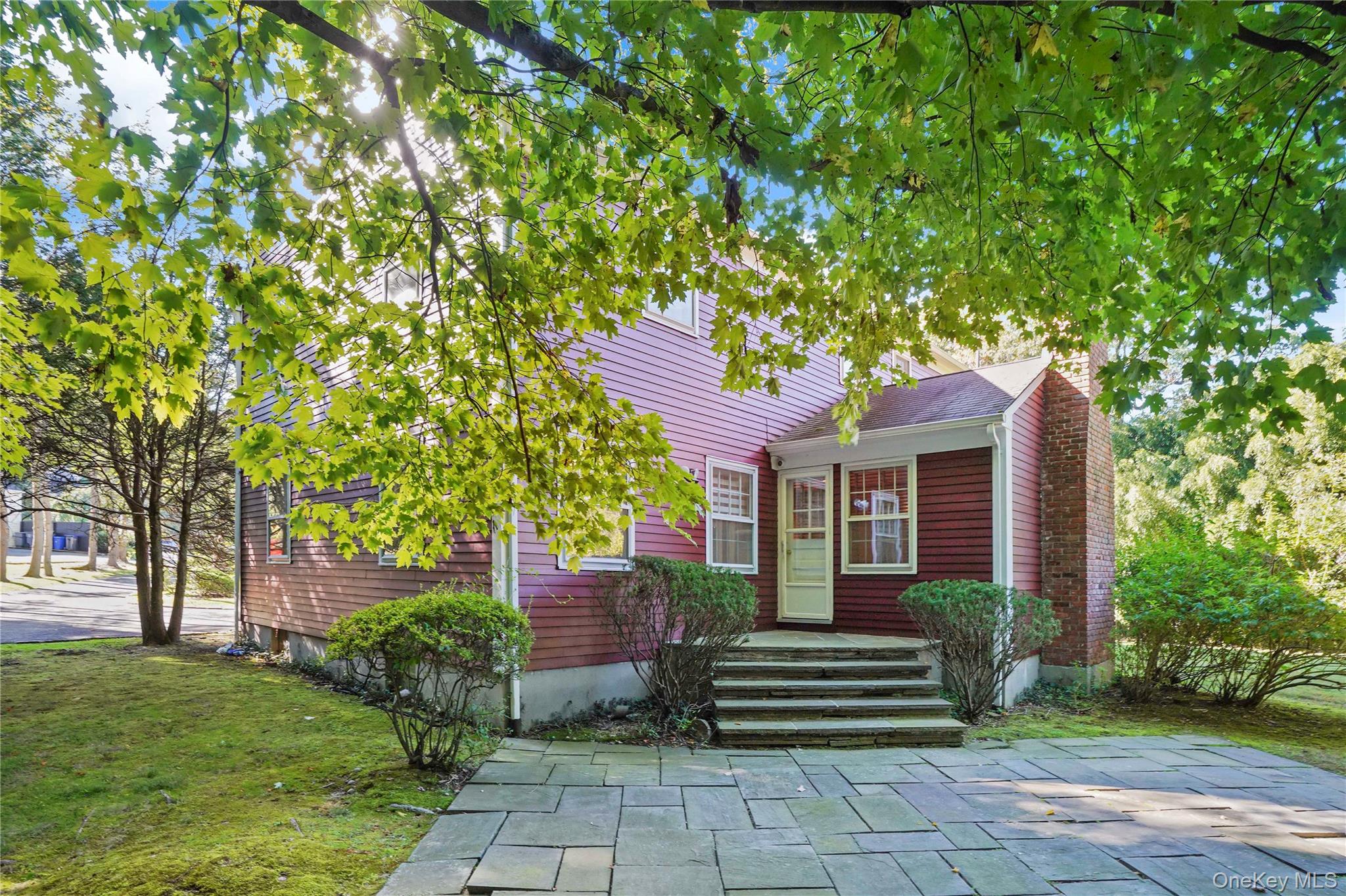 20 Old Farm Lane – For Sale photo 8