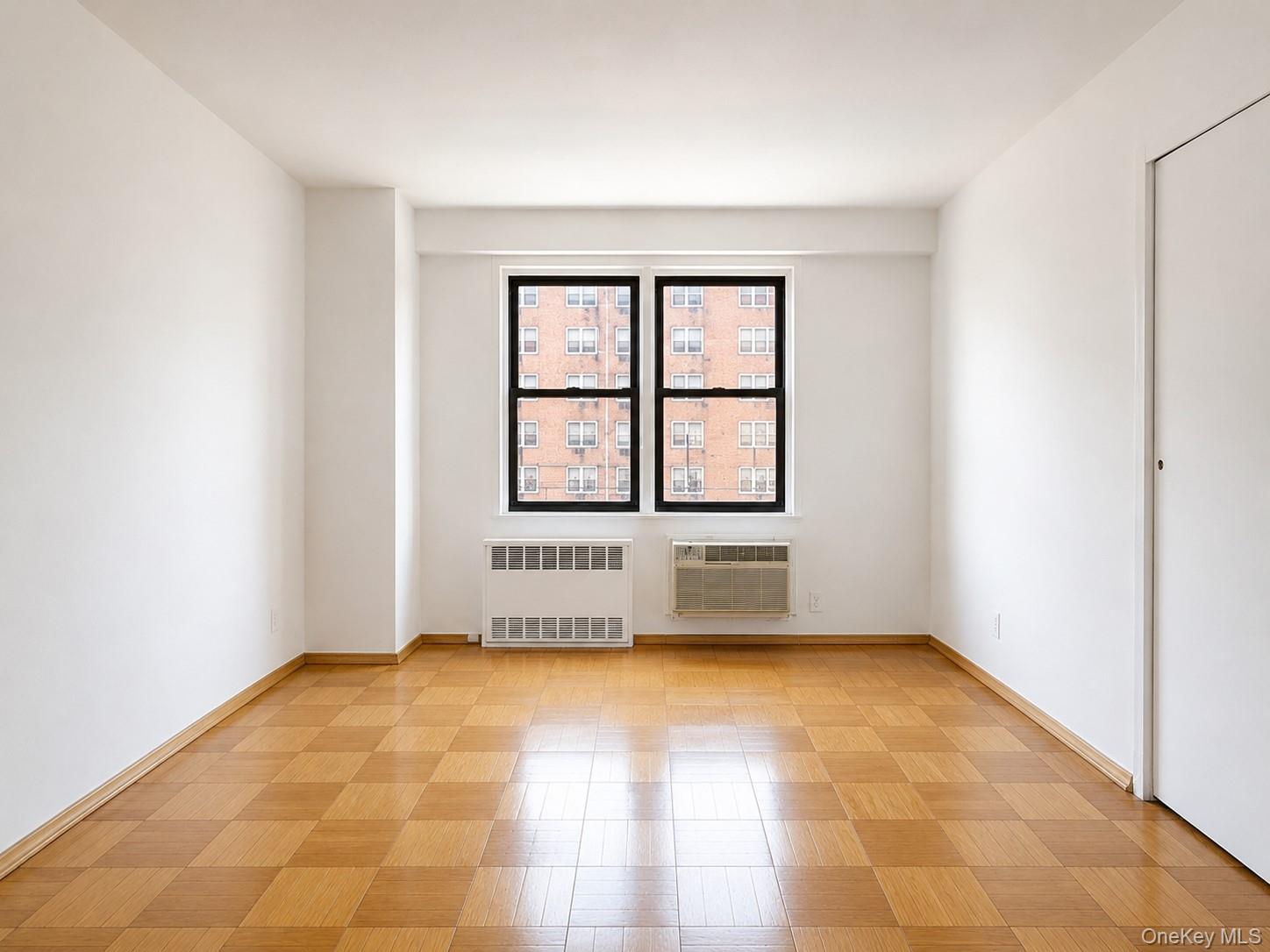 42-55 Colden Street, Unit 11V photo 4