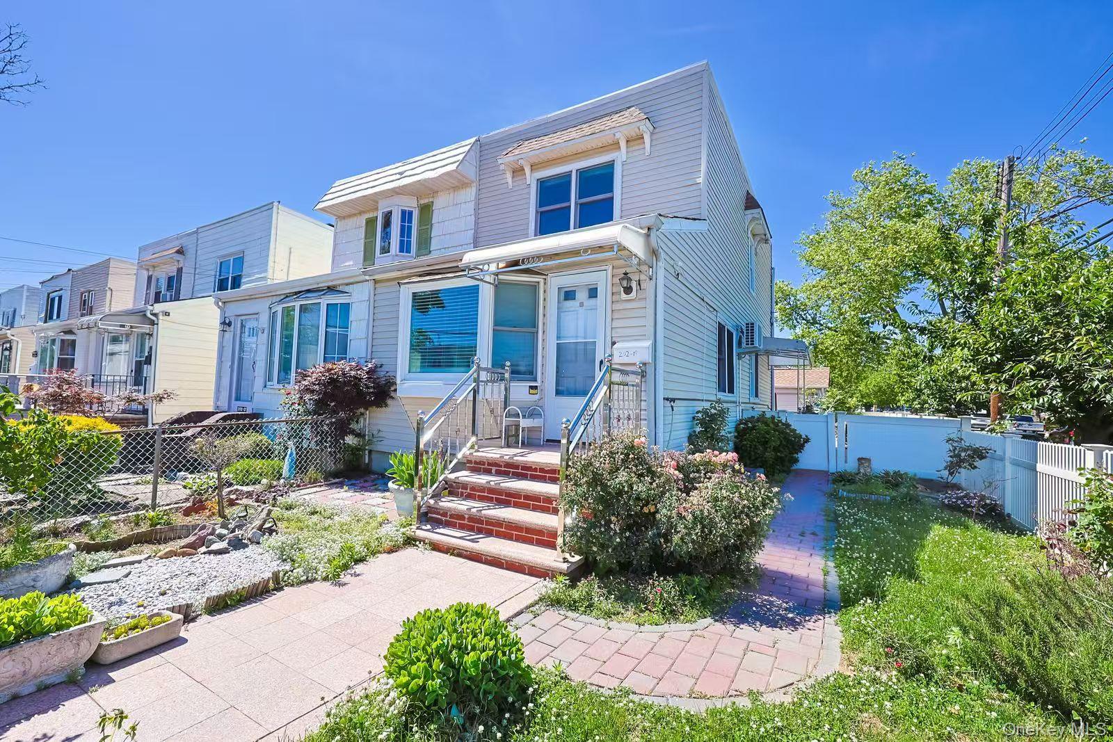 20219 33rd Avenue – For Sale photo 2