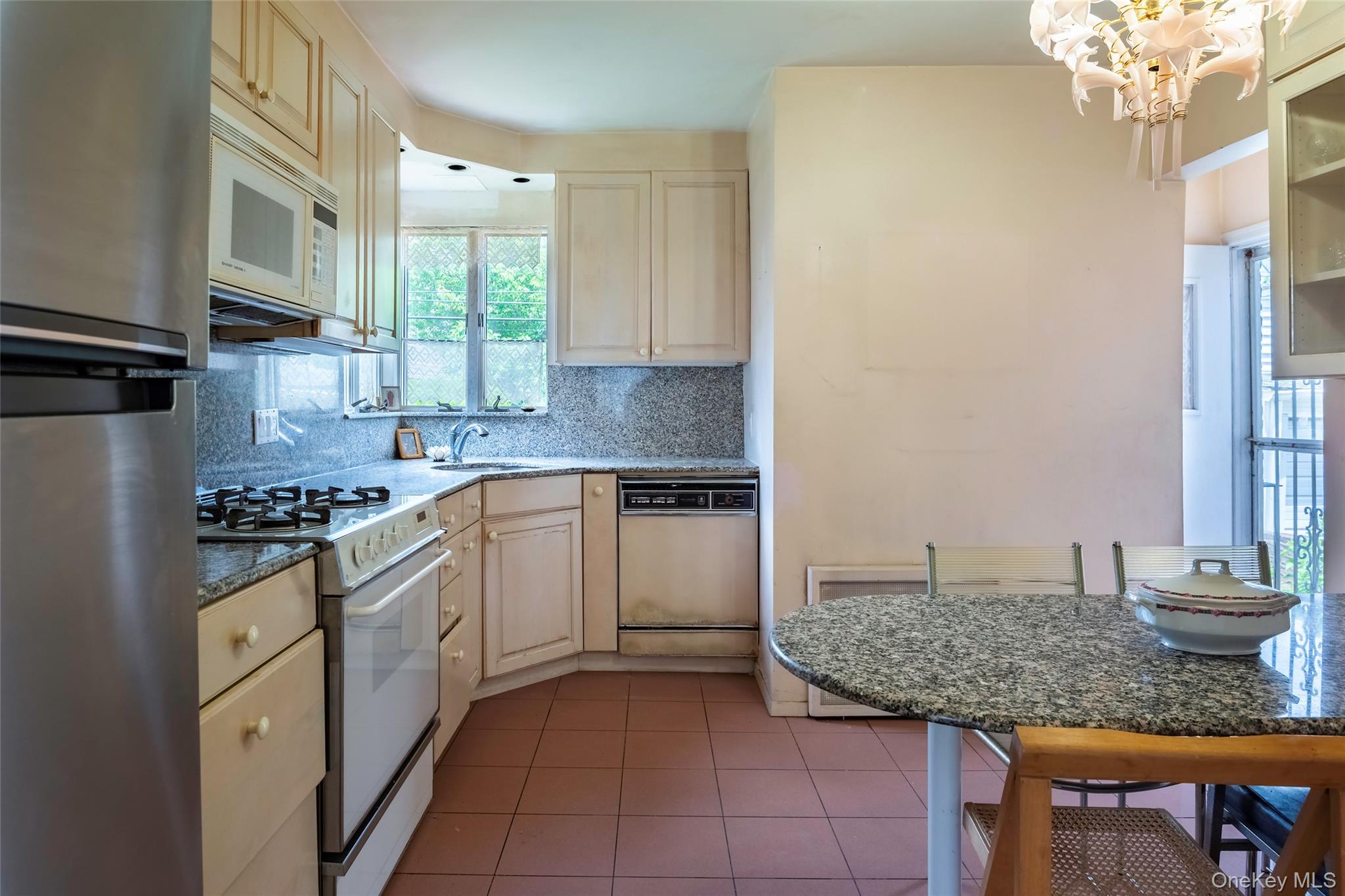141-27 Coolidge Avenue – For Sale photo 19