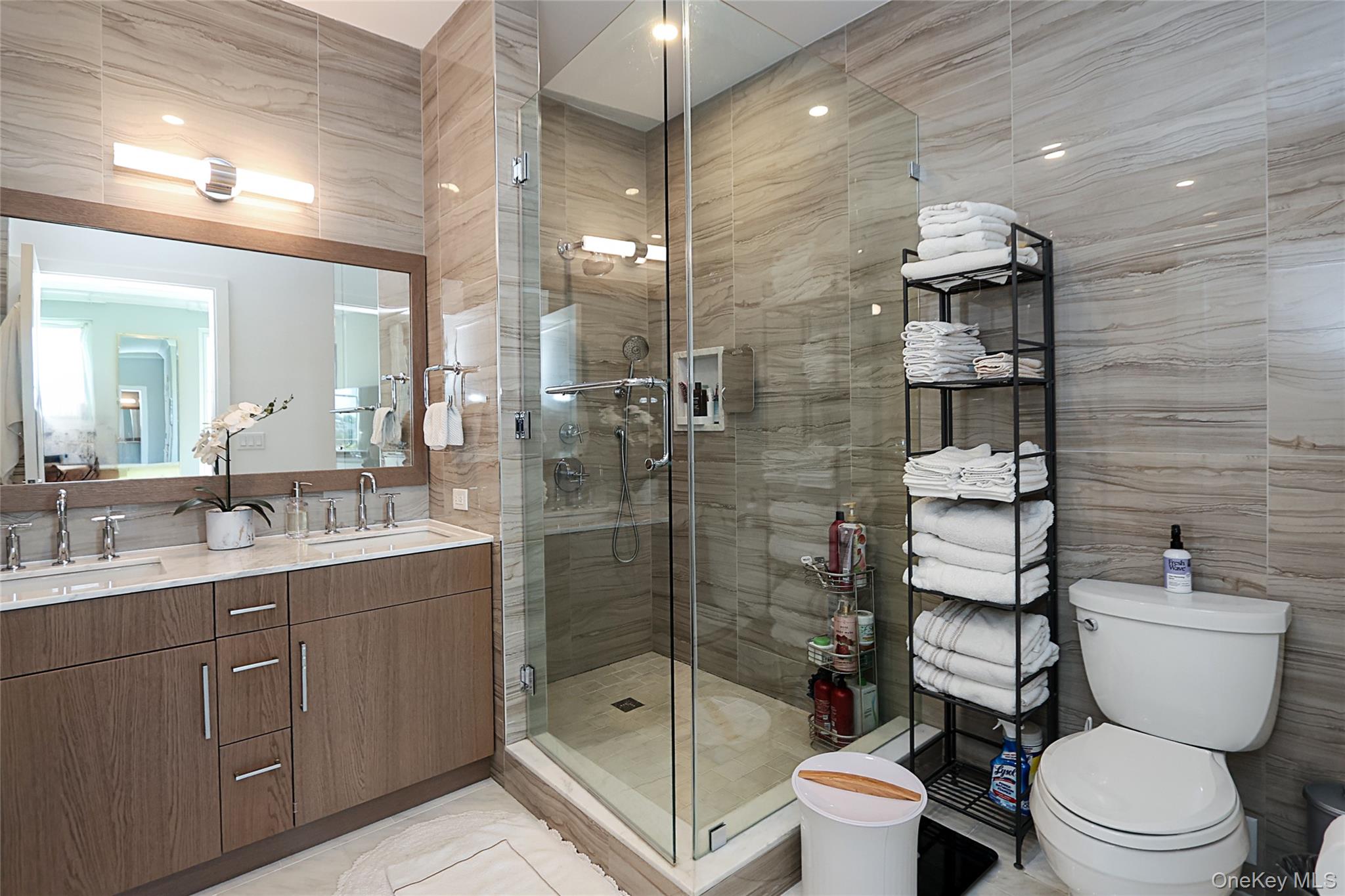 100 Garvies Point Road, Unit 1131 photo 20