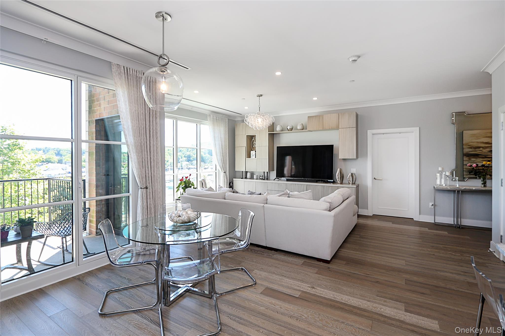 100 Garvies Point Road, Unit 1131 photo 10